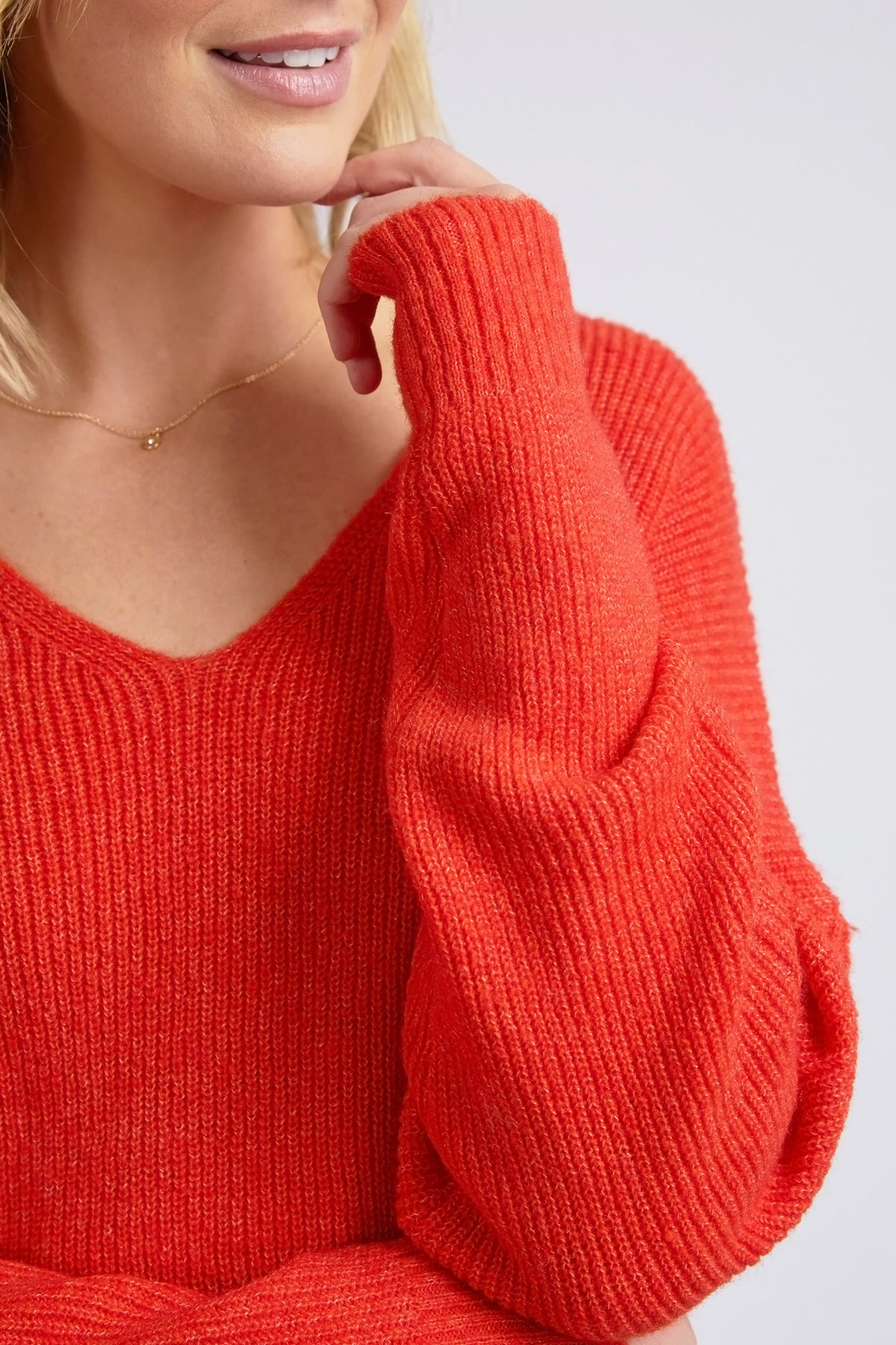 Verity V Neck Knit Tangello