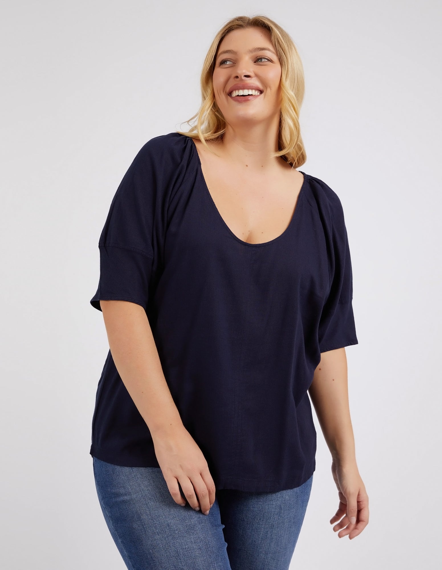 The Grove Top Navy