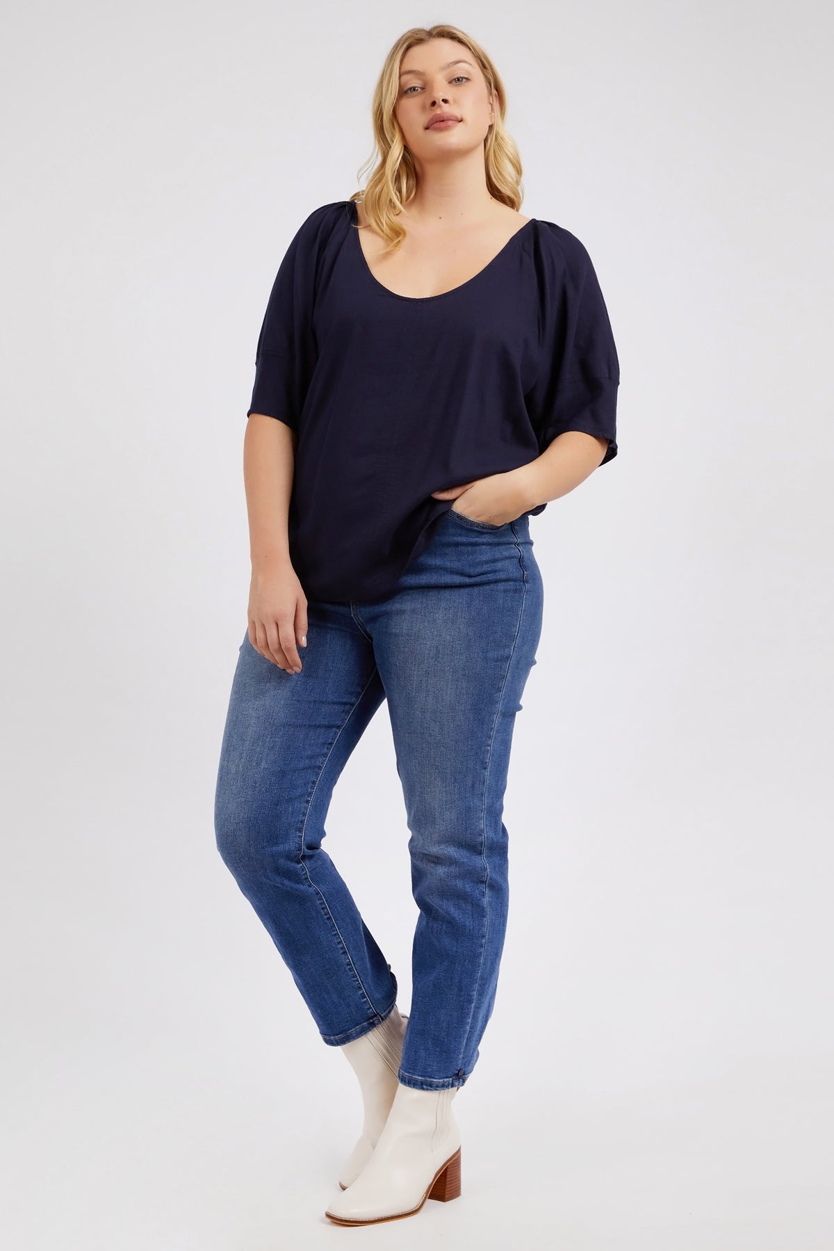 The Grove Top Navy