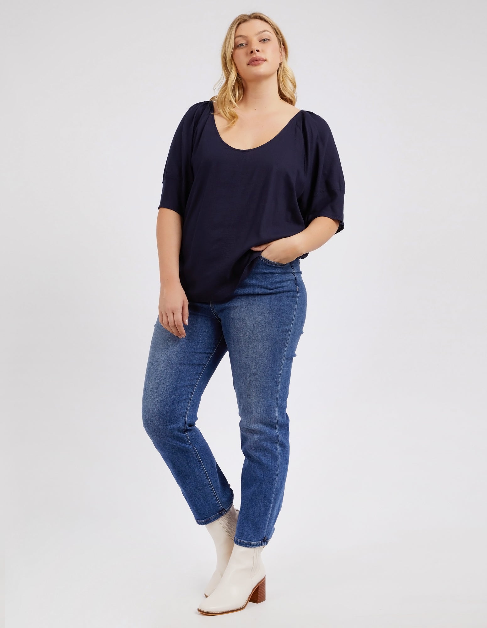 The Grove Top Navy