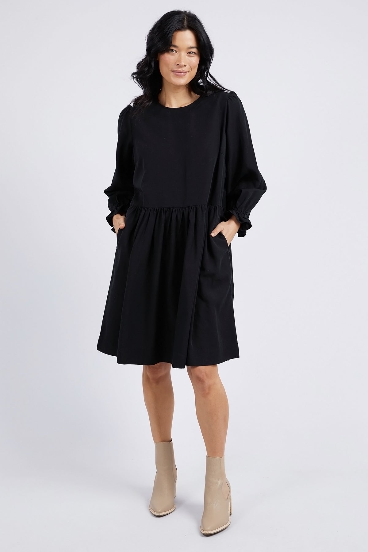 River Dress Black