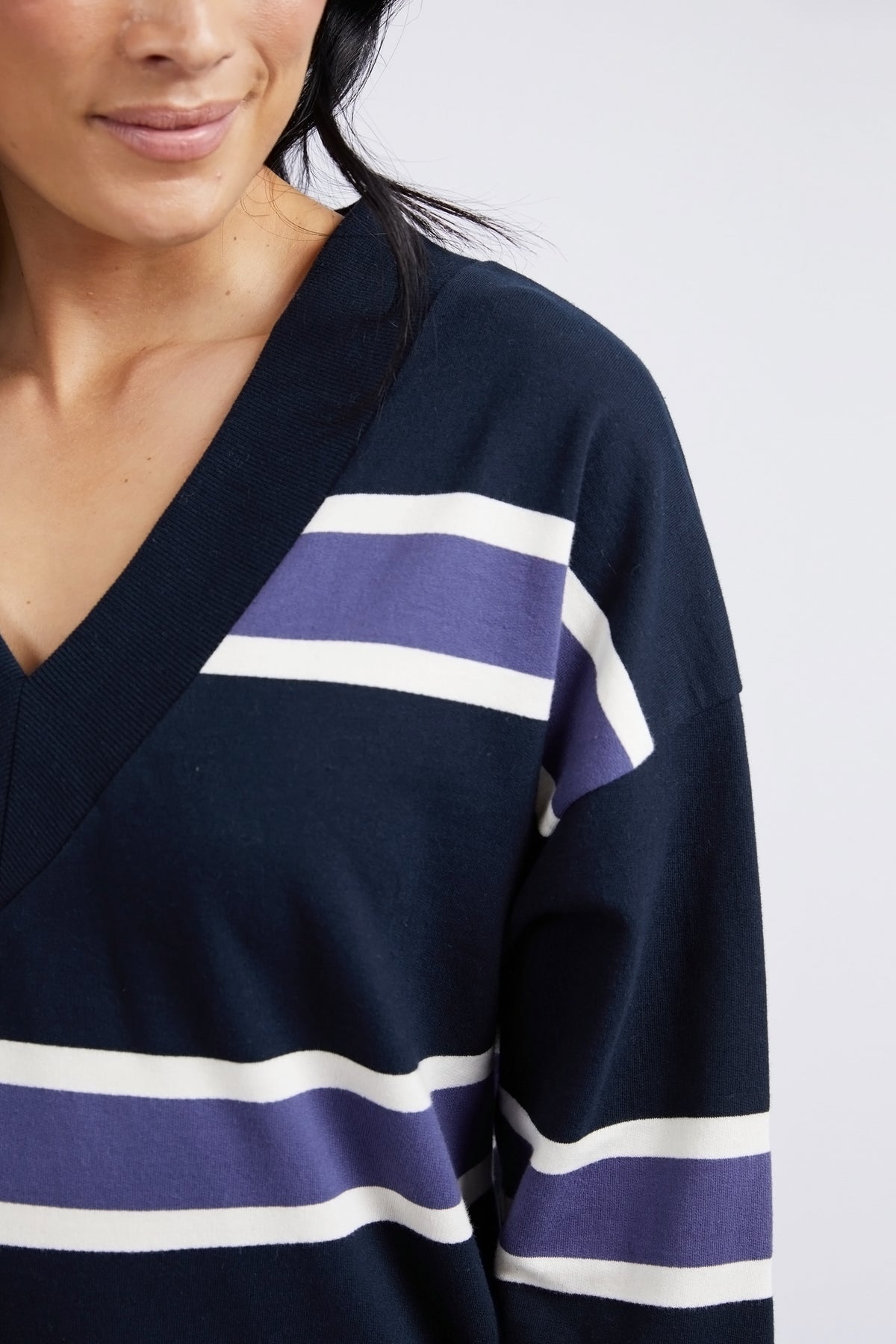 Peak Vee Fleece Navy Stripe