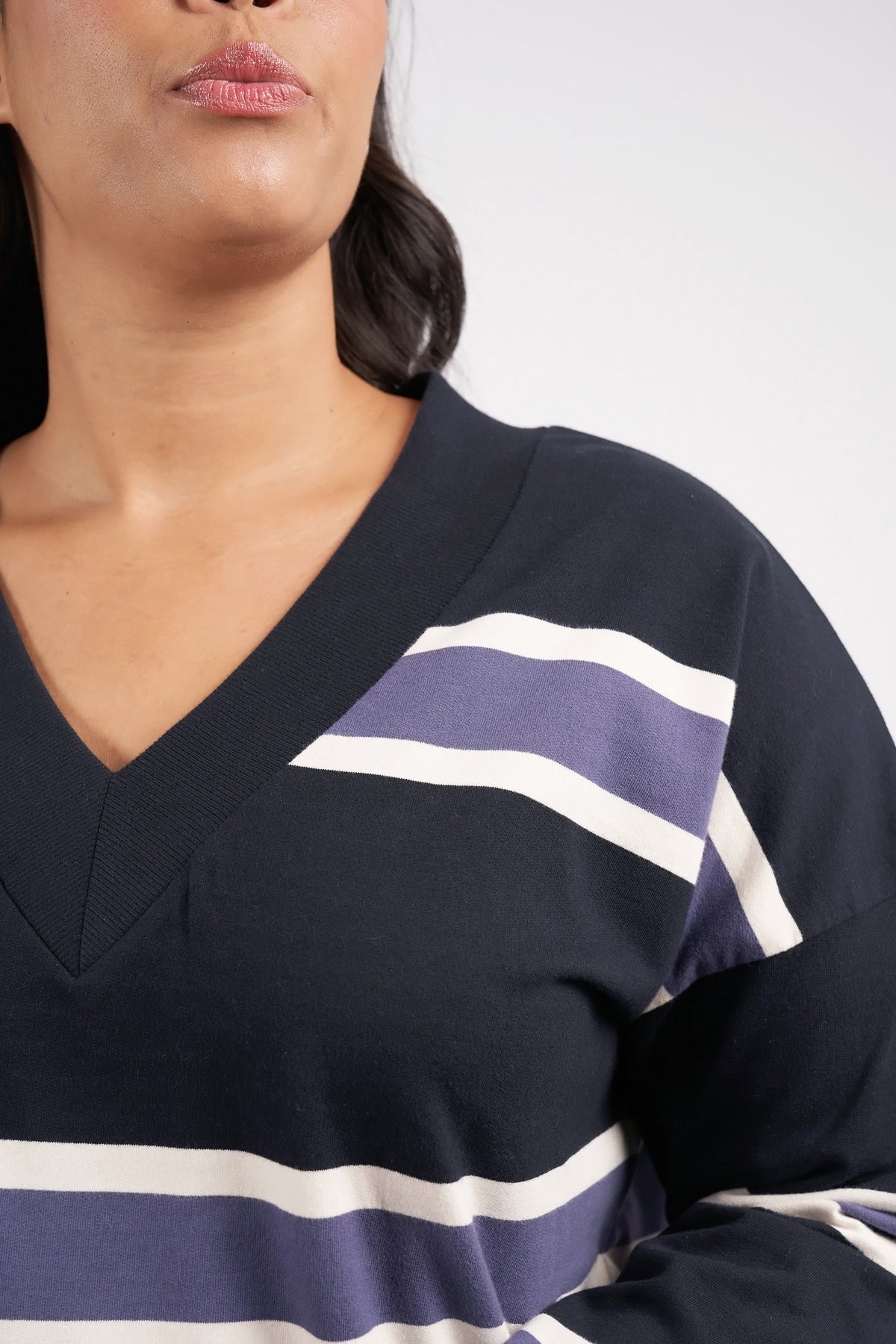 Peak Vee Fleece Navy Stripe