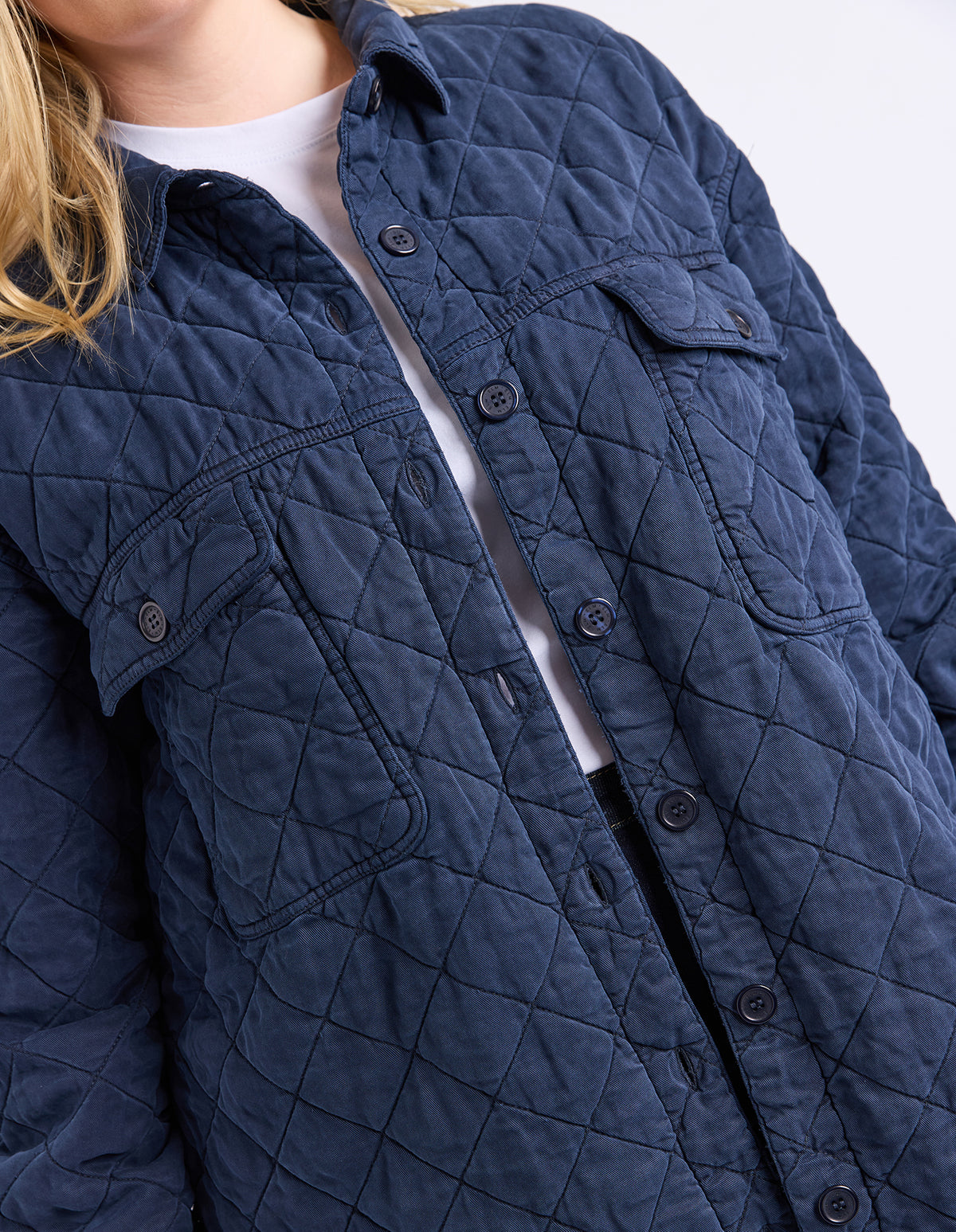 8139019.NAVY_5_C_1778199990000
