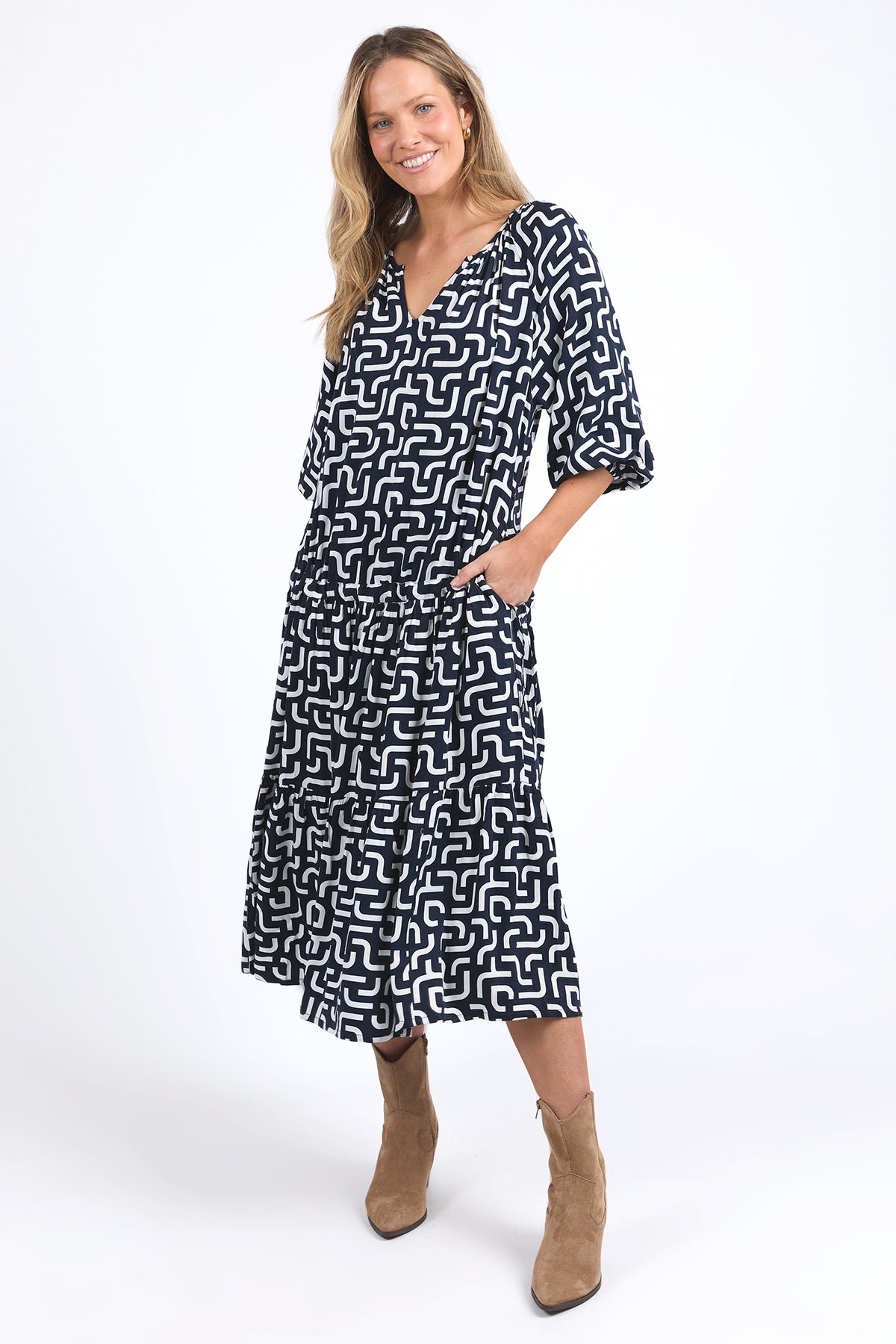 8158035.NAVY_6_1743998456000