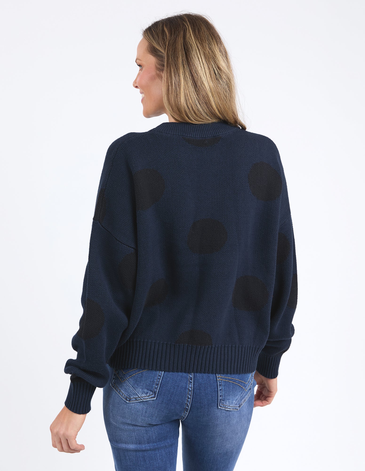 8158040.NAVY_3_1743996150000