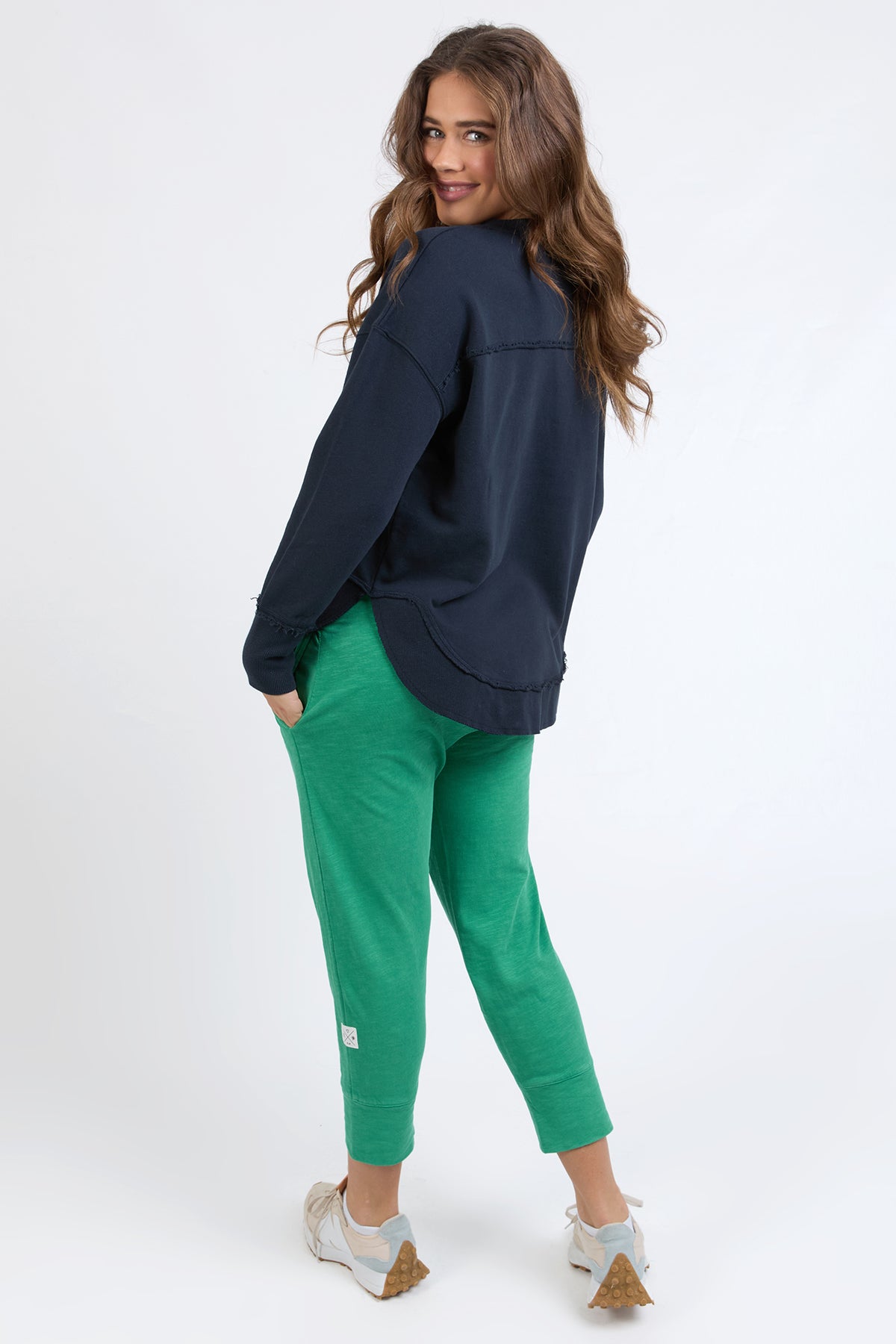 8159076.NAVY_3_1743025173000