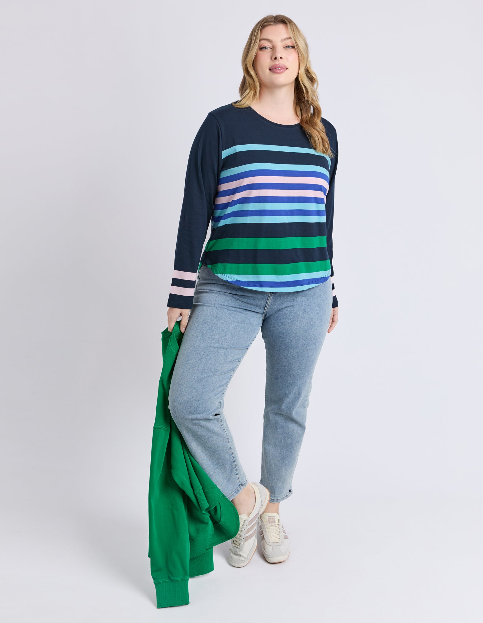 8159079.NAVY_2_C_1750638794000