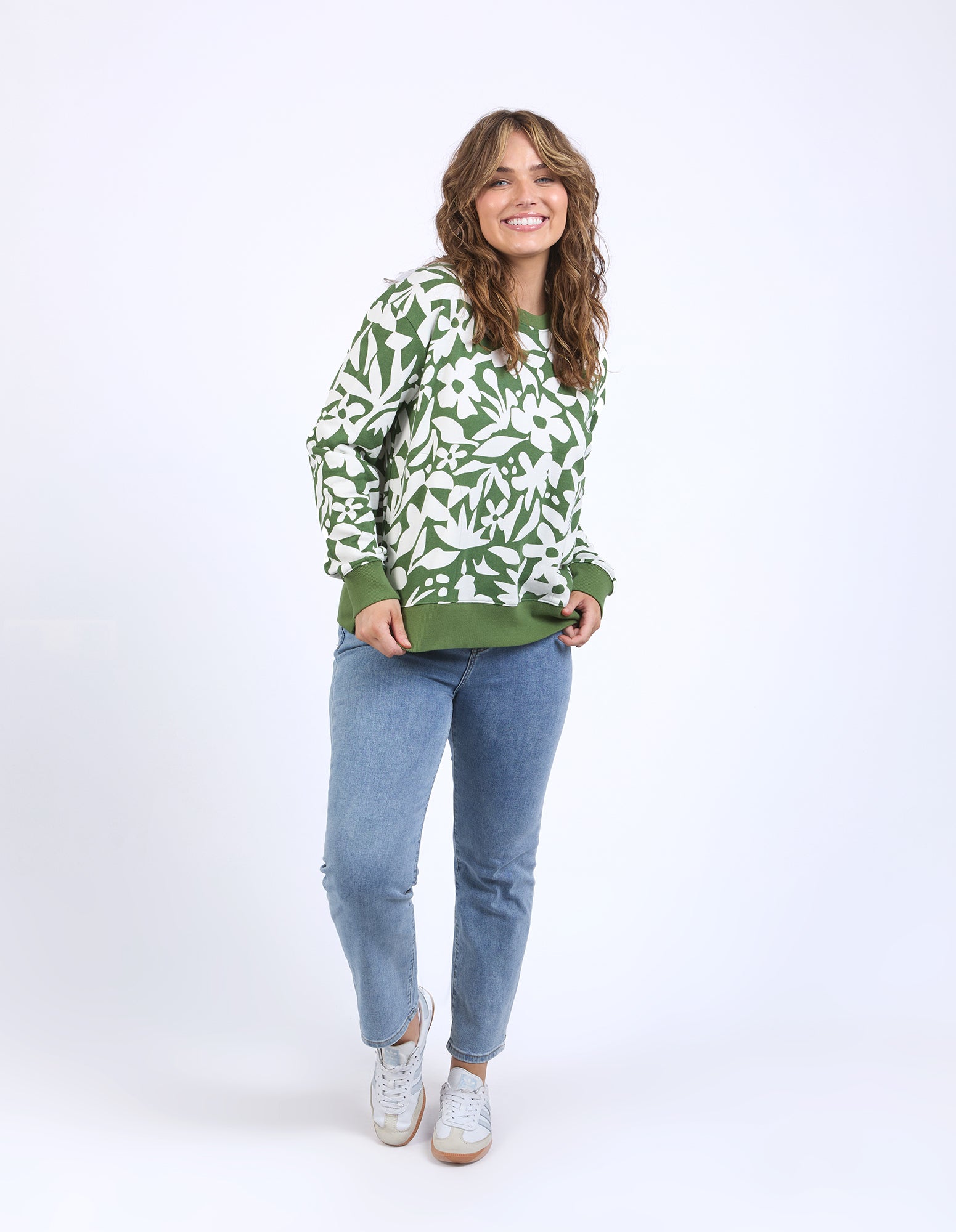 Stencil Floral Crew Cedar Green