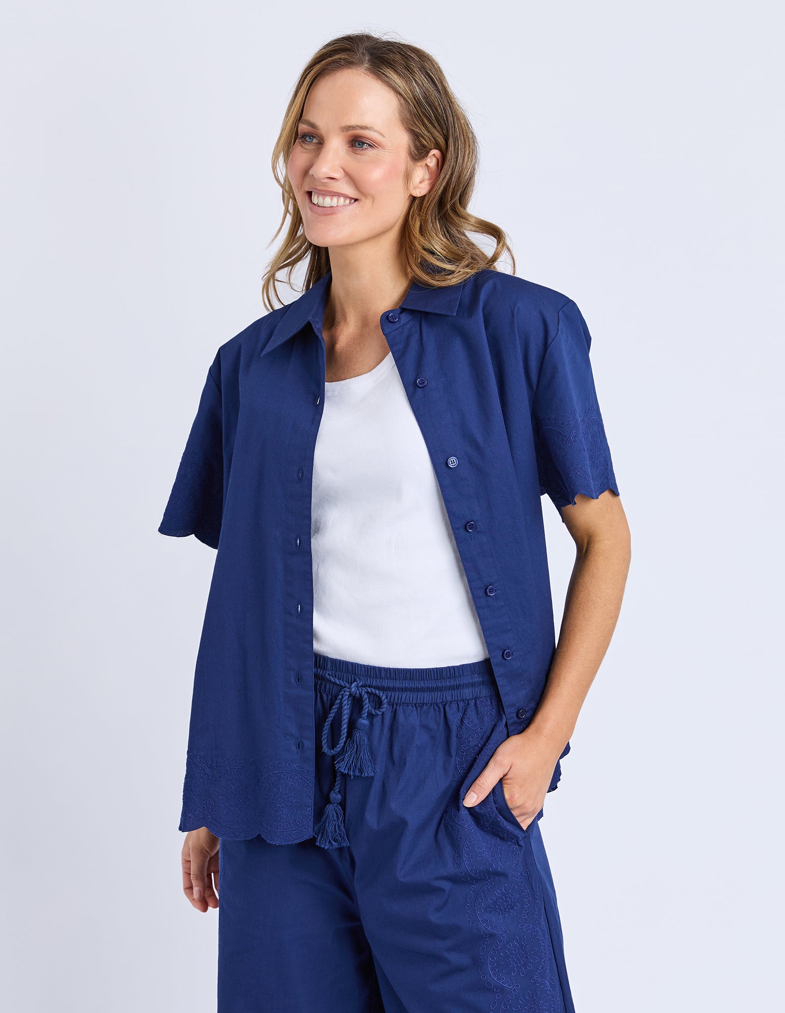 Odette Broderie Shirt Blu Depth Yrdage Prt