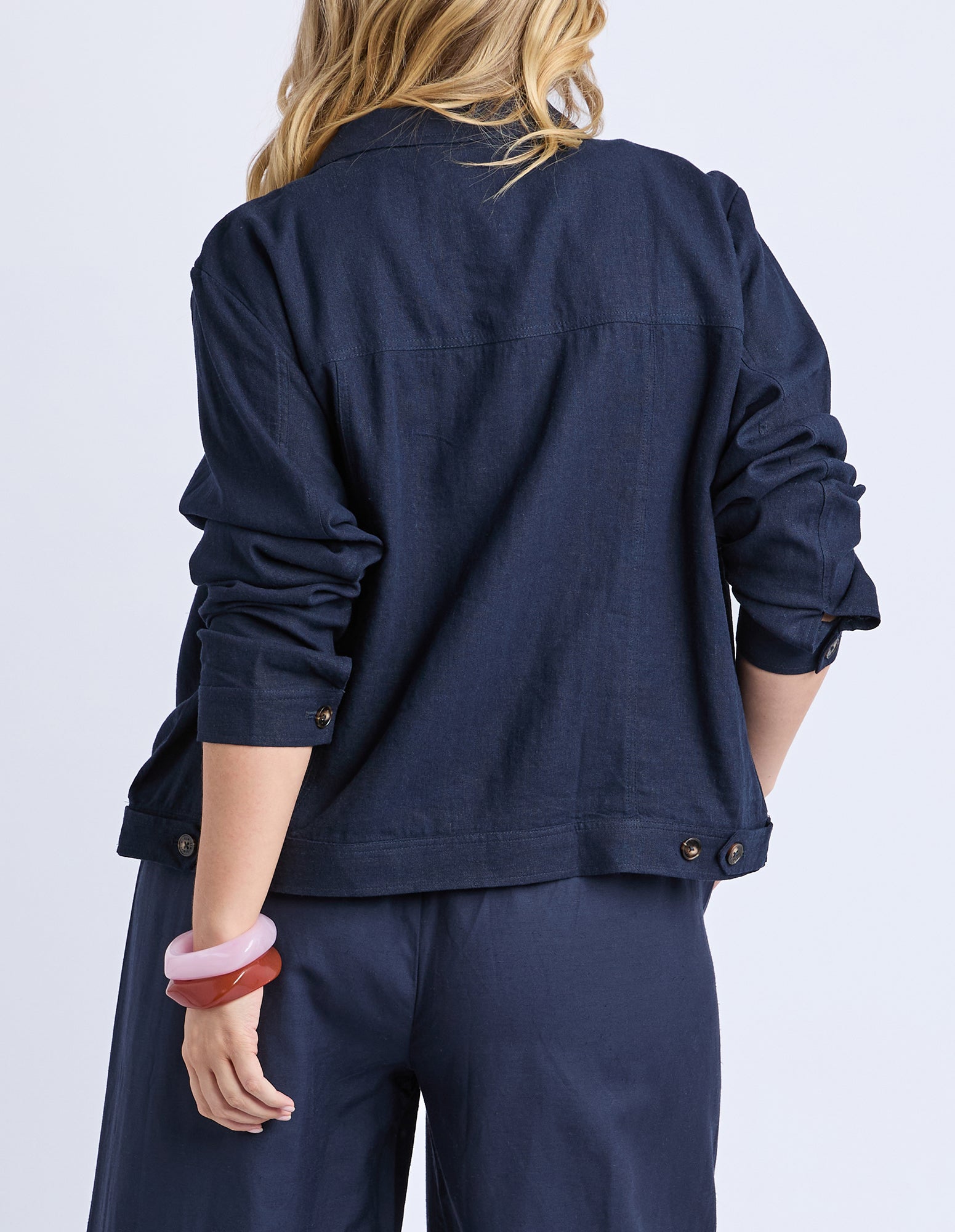 8168031.NAVY_3_C_1756089433000