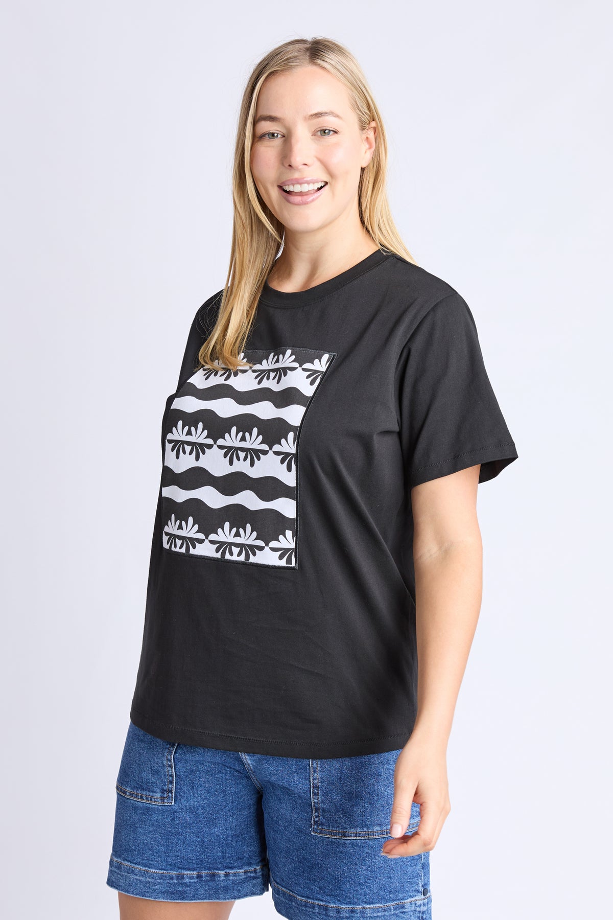 Casa Tee Black