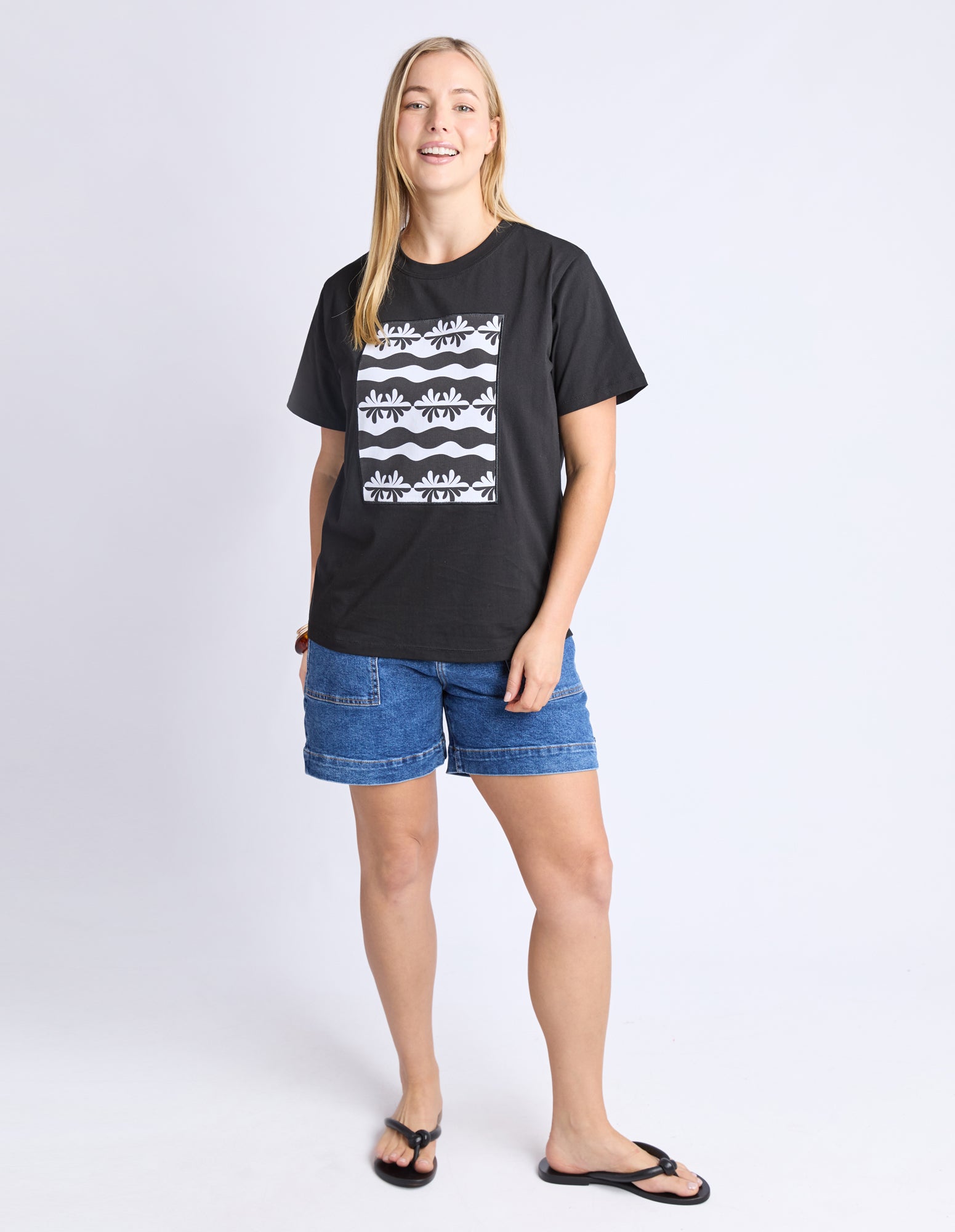 Casa Tee Black