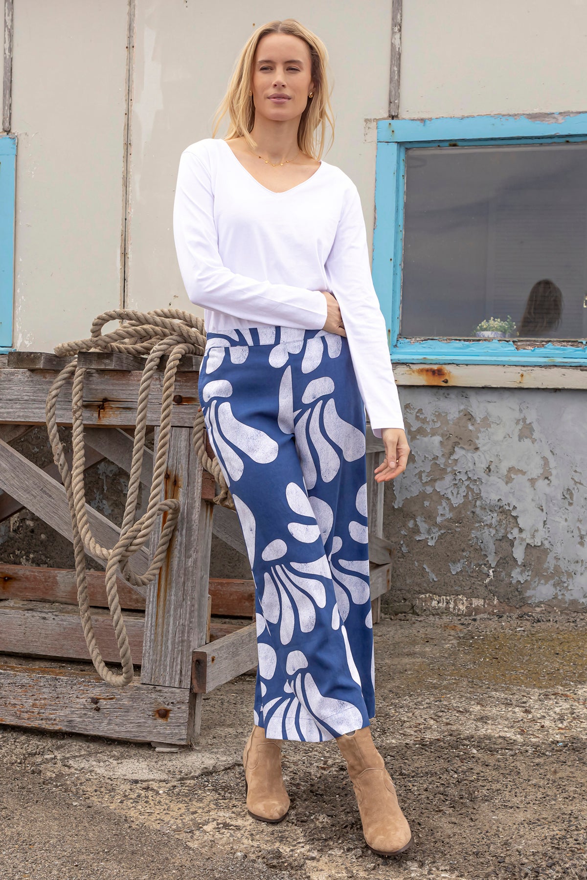 Celeste Pant Classic Navy Print