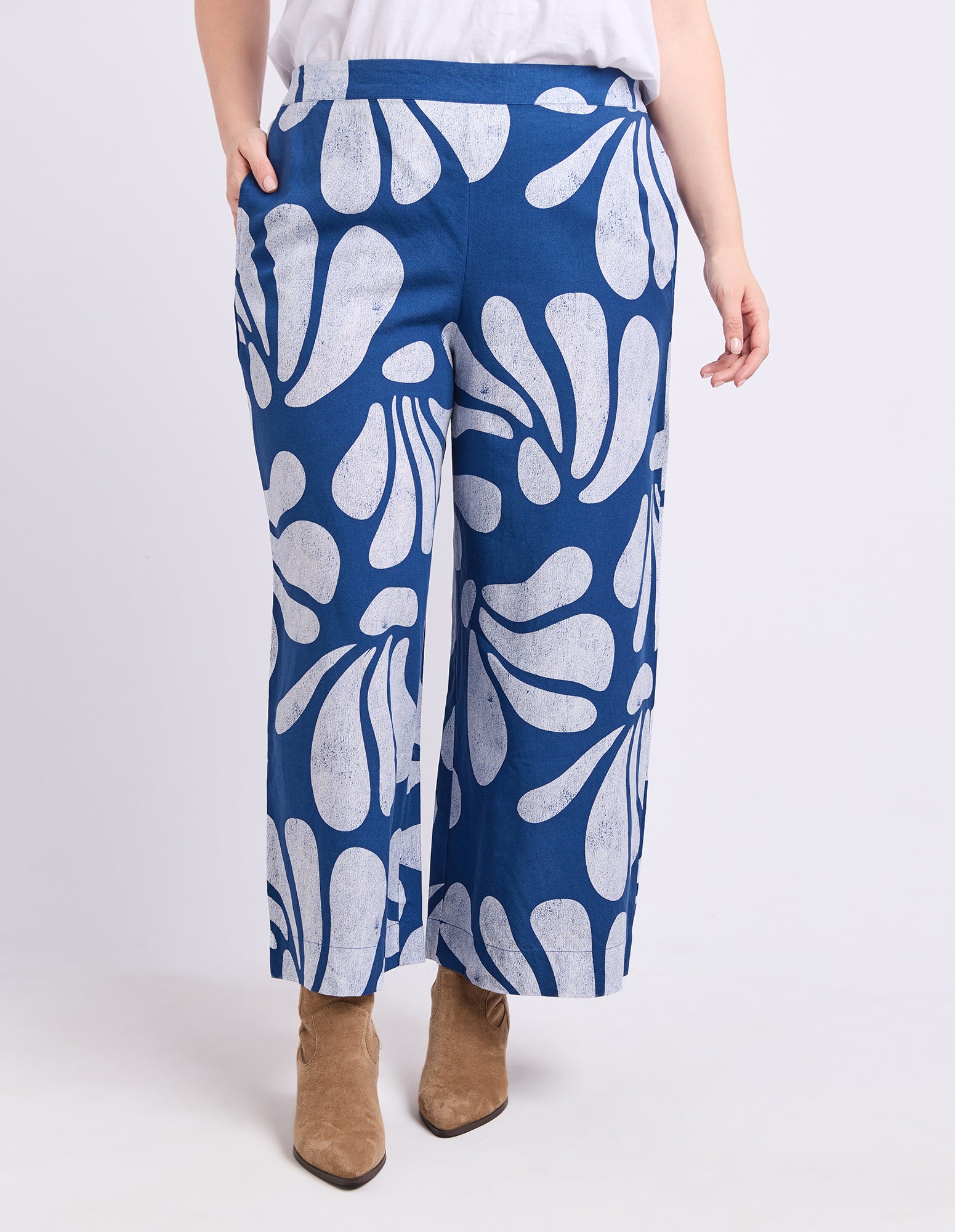 Celeste Pant Classic Navy Print