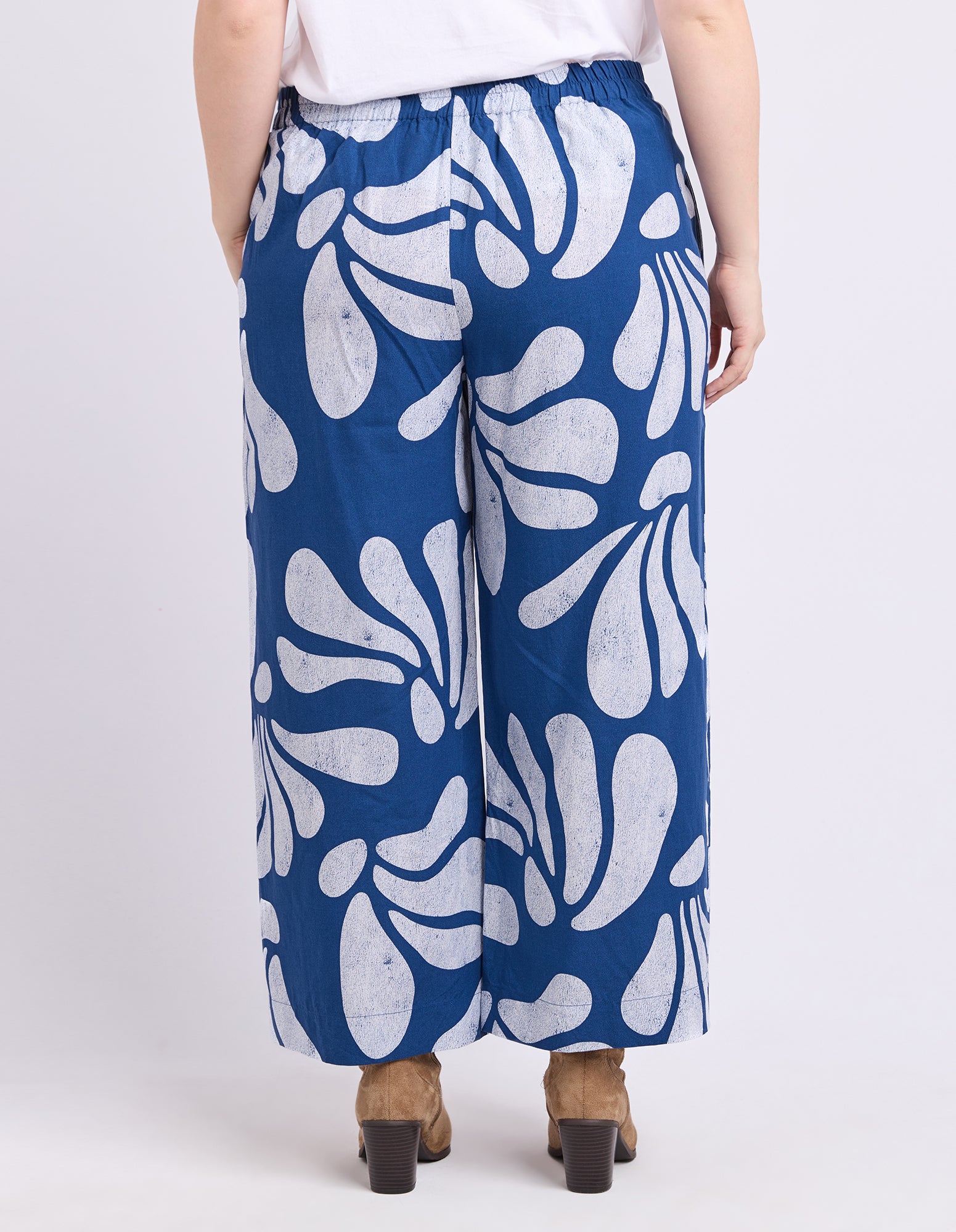 Celeste Pant Classic Navy Print
