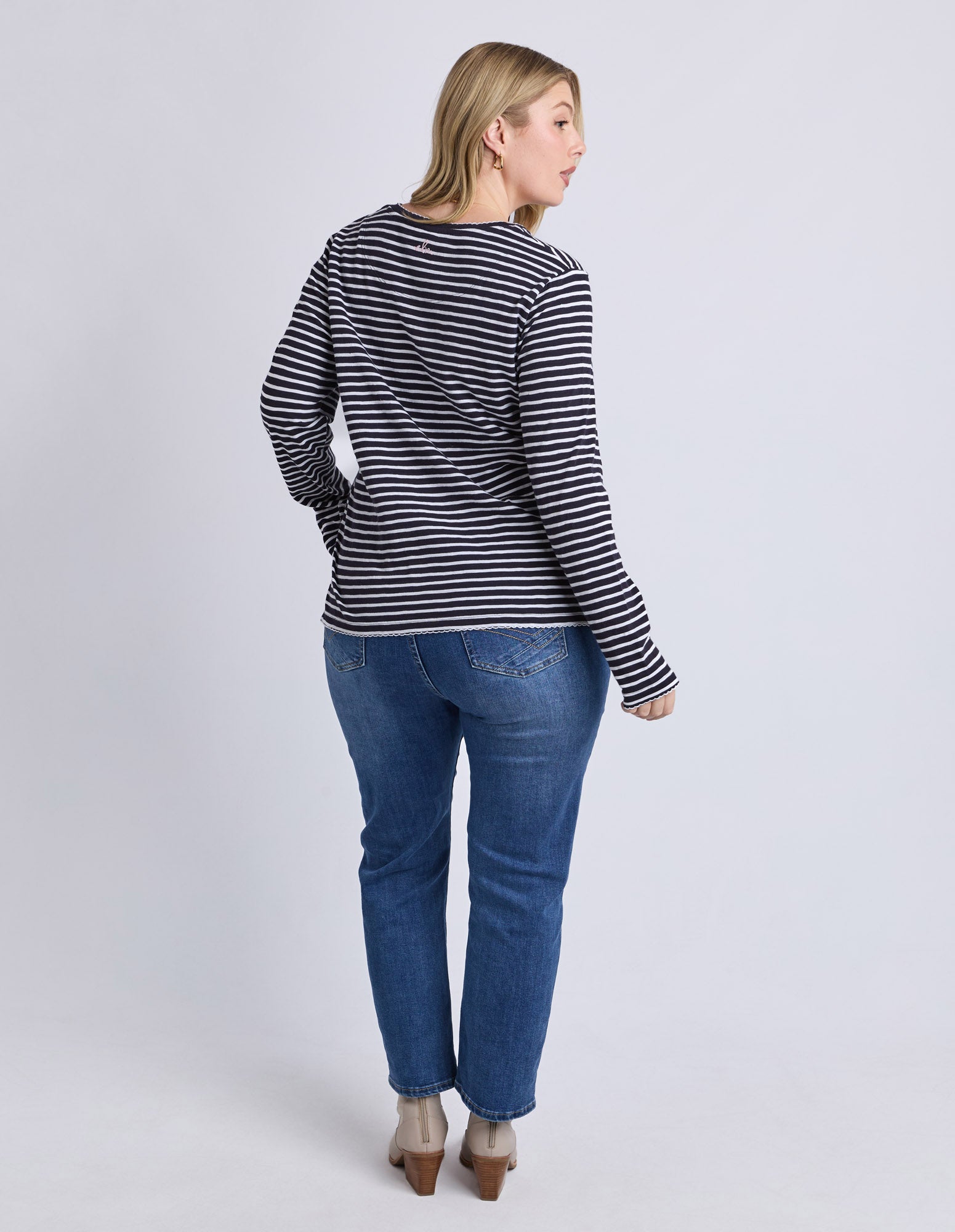 8177058.NAVY_3_C_1769552635000