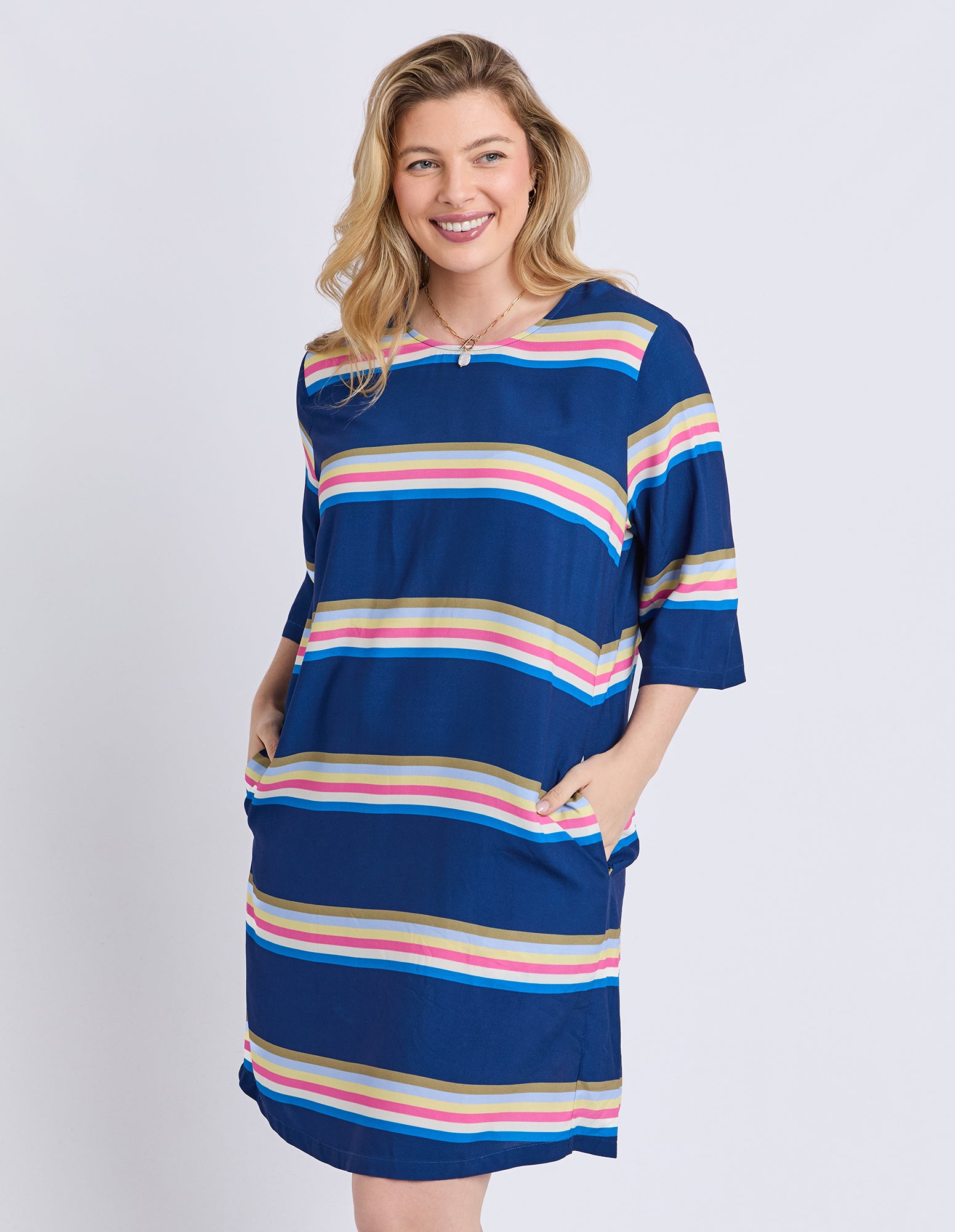 Nova Dress Classic Navy