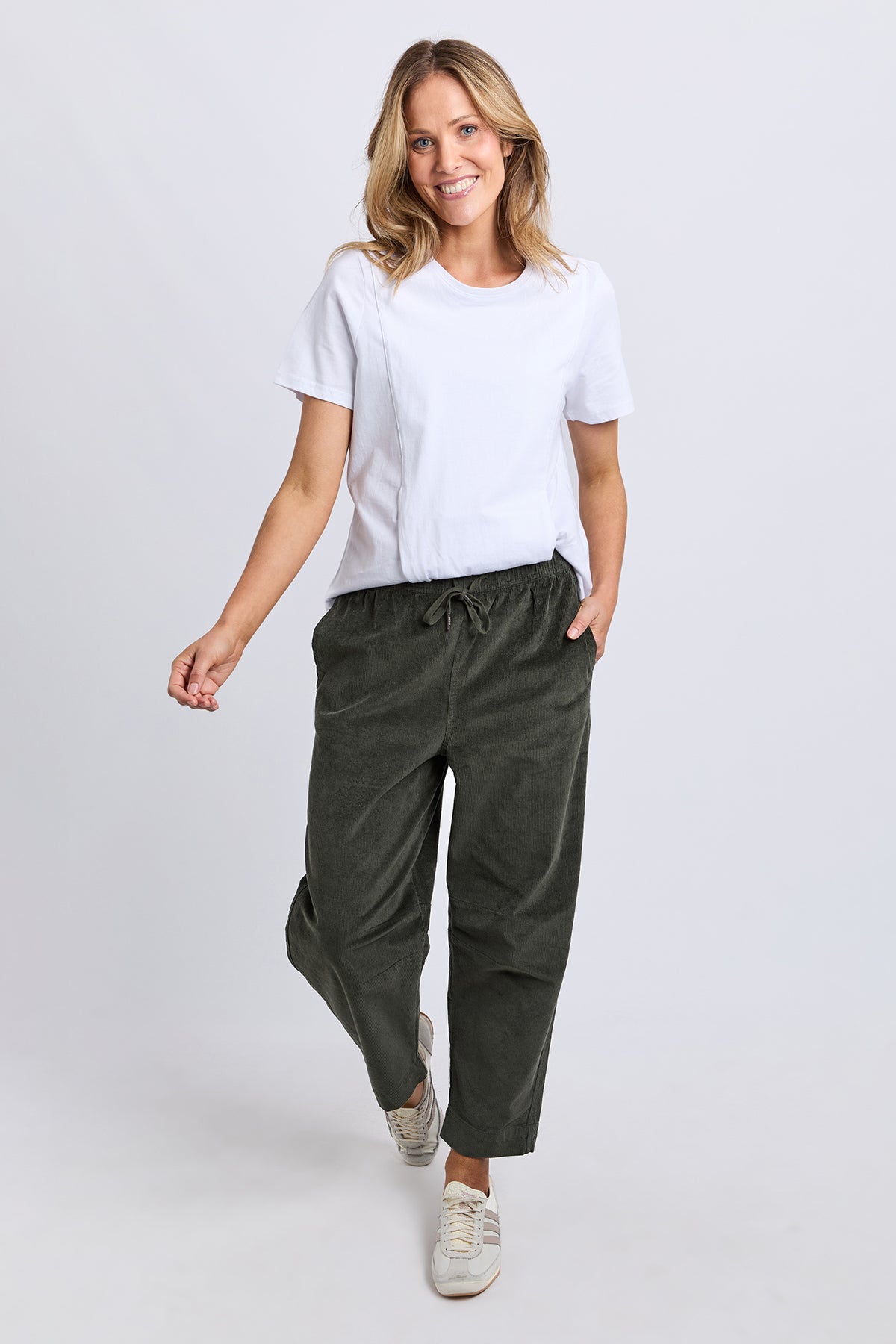 Cord Barrel Pant Basil