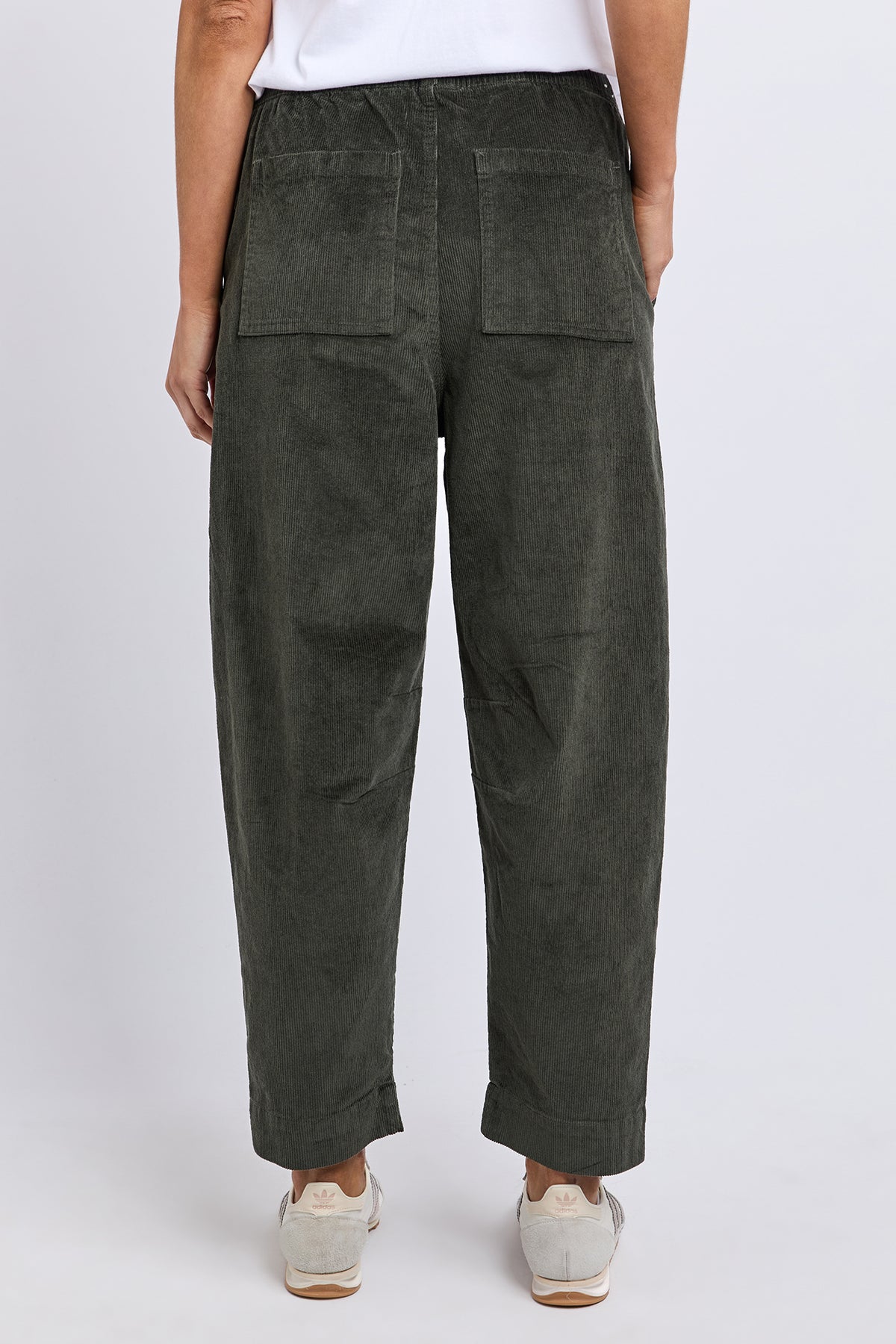 Cord Barrel Pant Basil
