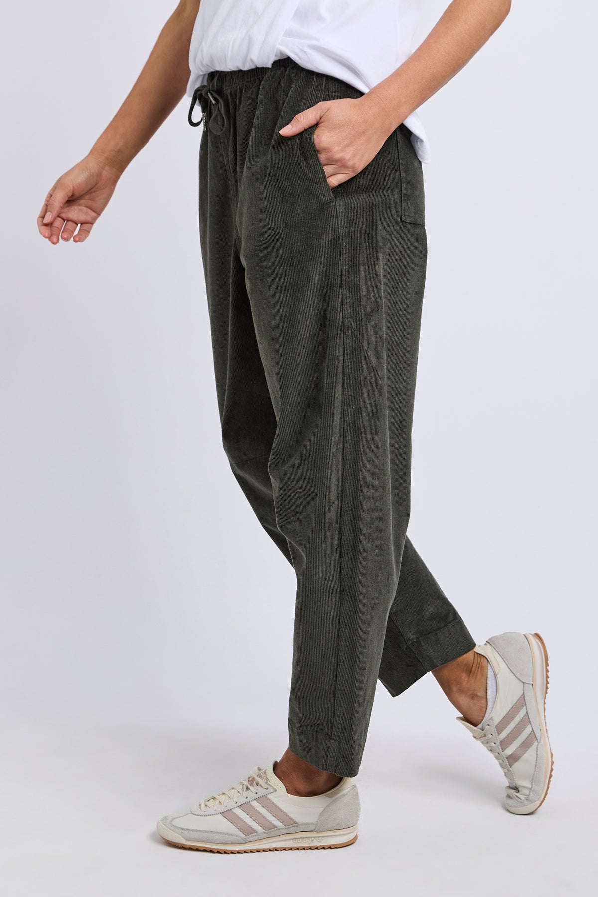 Cord Barrel Pant Basil
