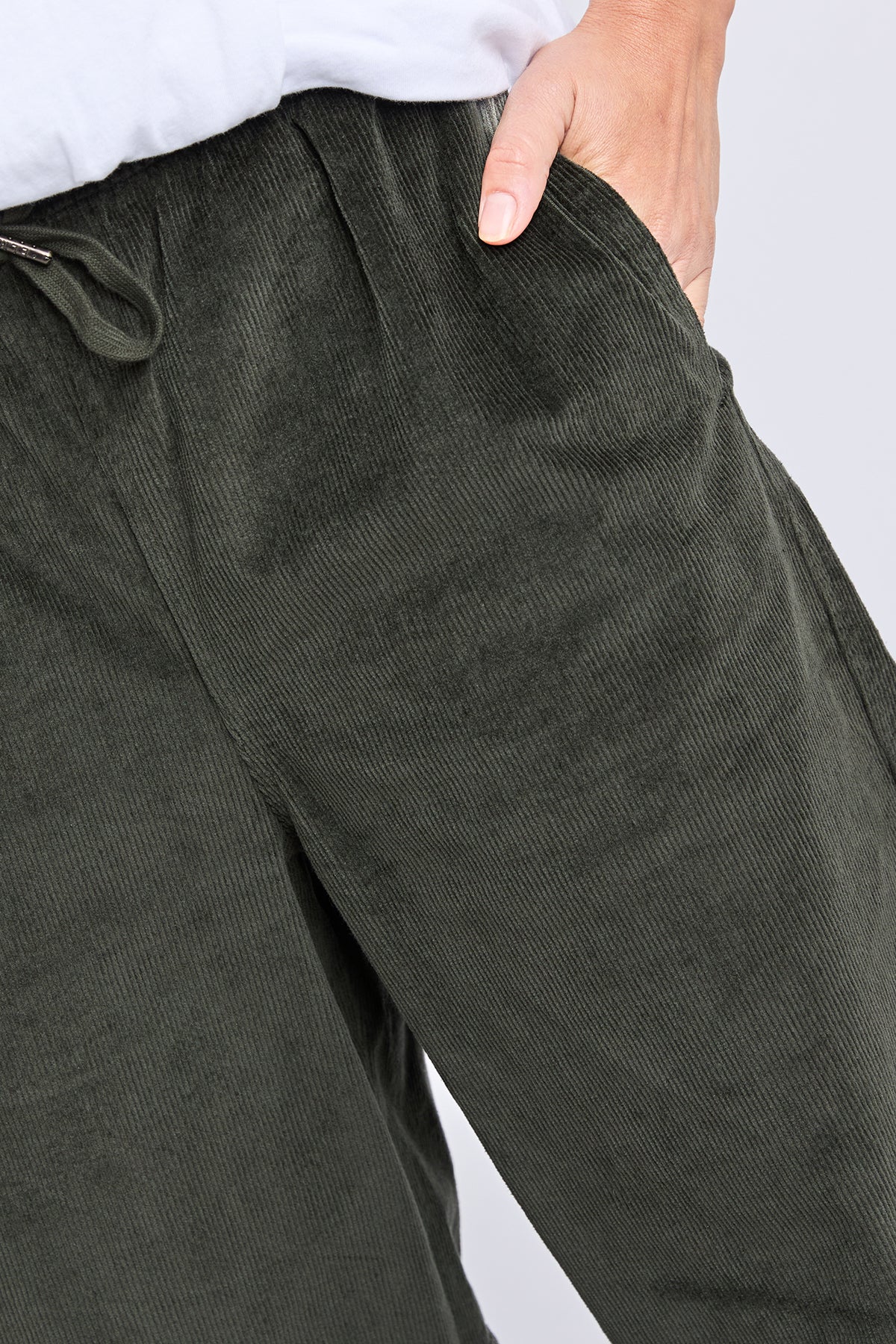 Cord Barrel Pant Basil