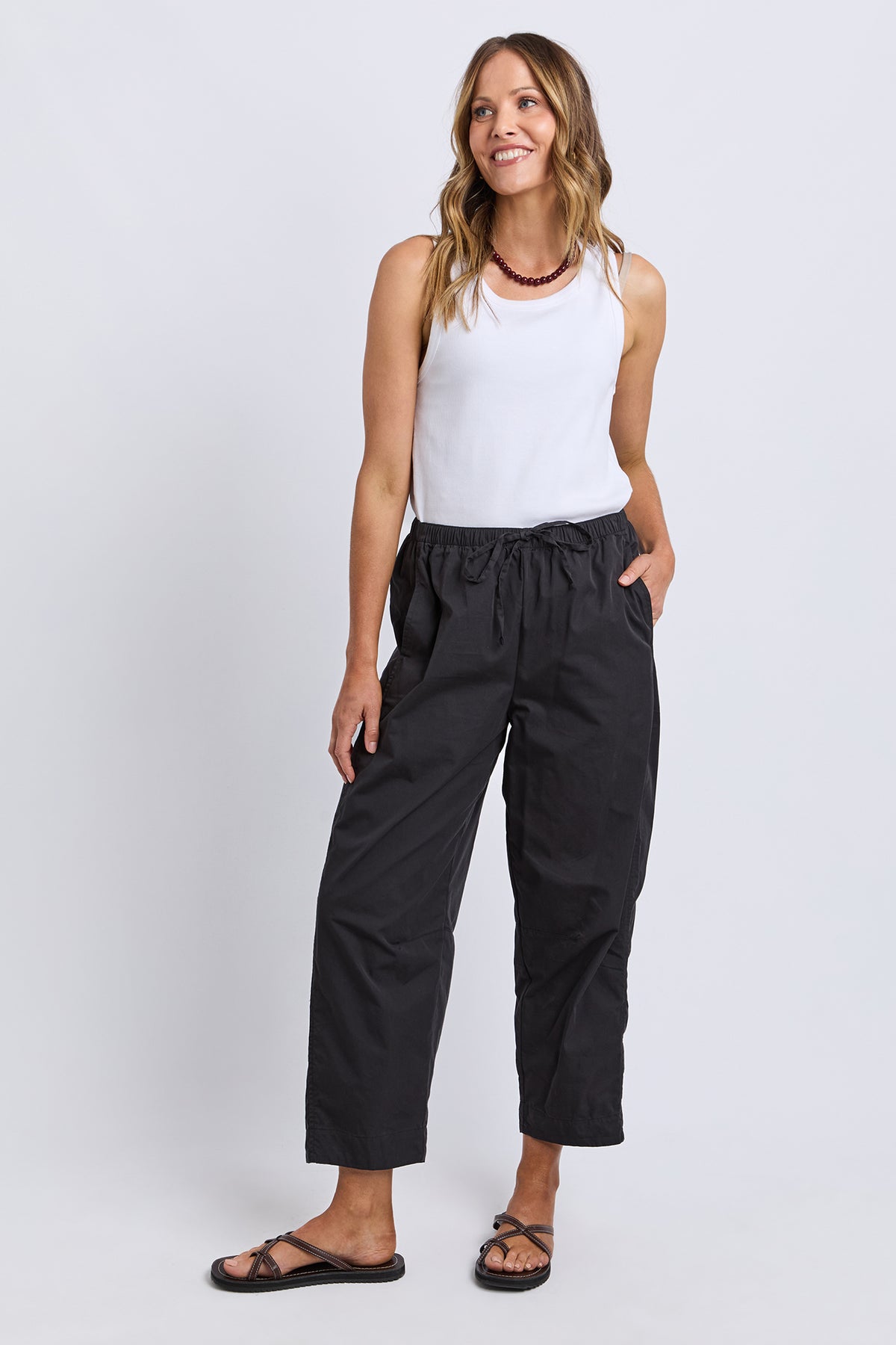 Lund Barrel Leg Pant Black