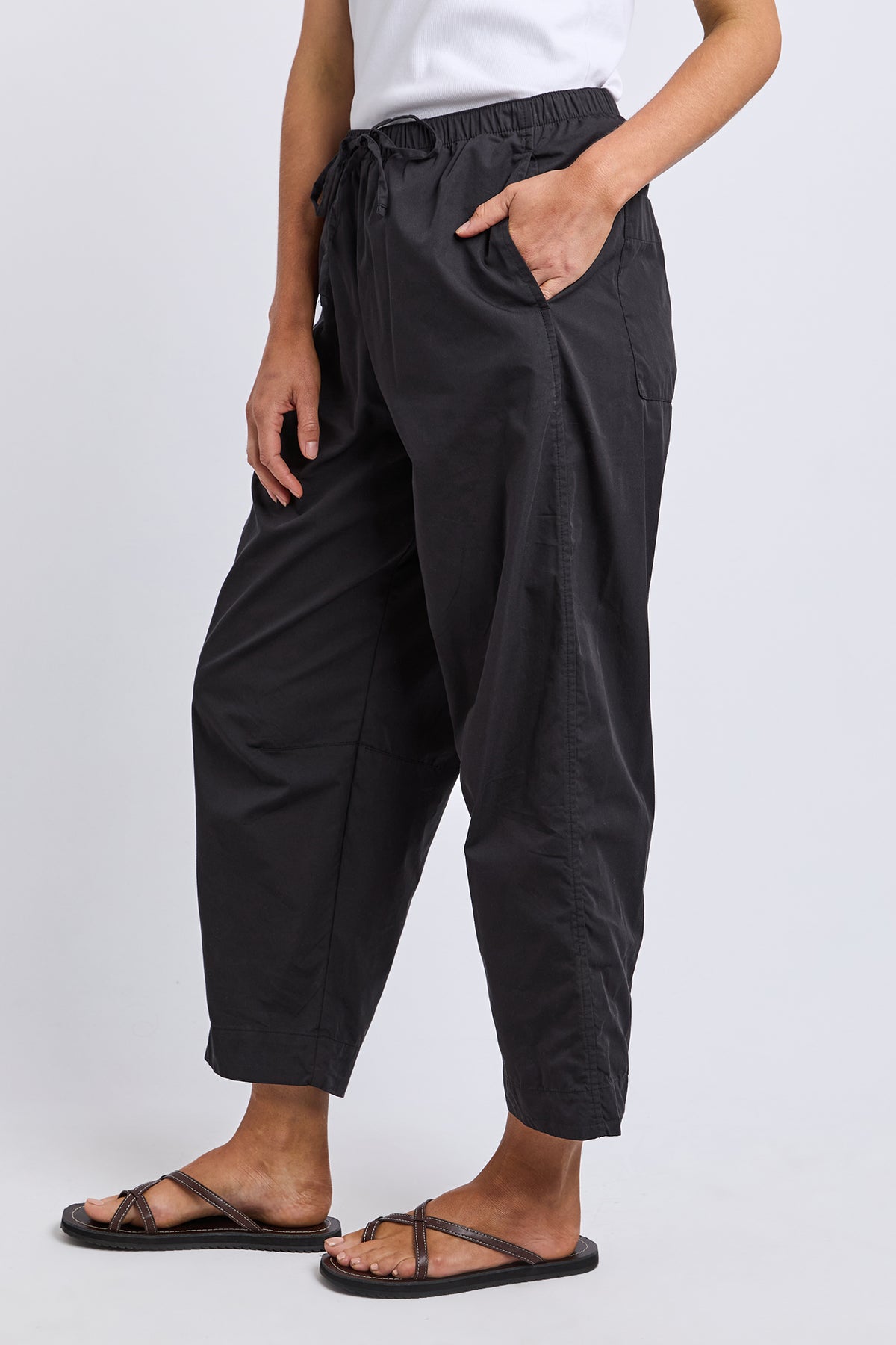 Lund Barrel Leg Pant Black