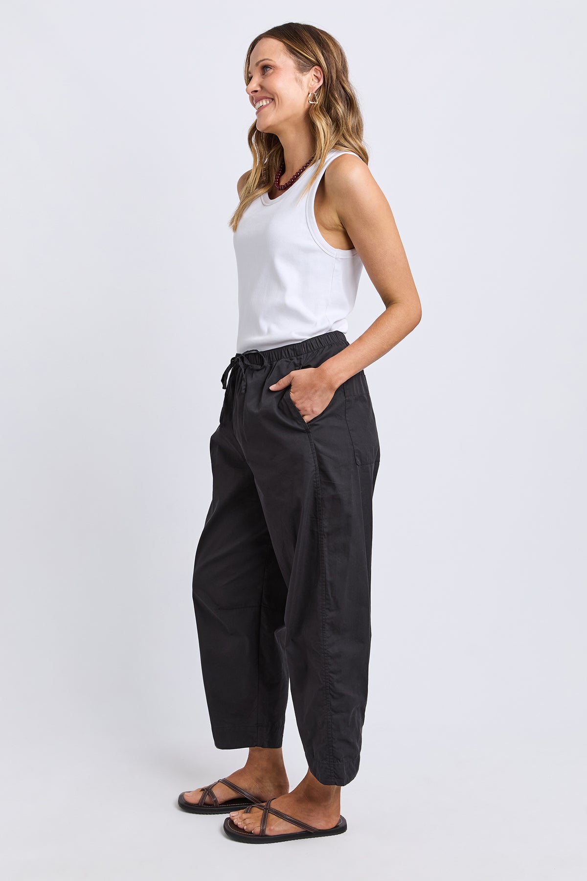 Lund Barrel Leg Pant Black