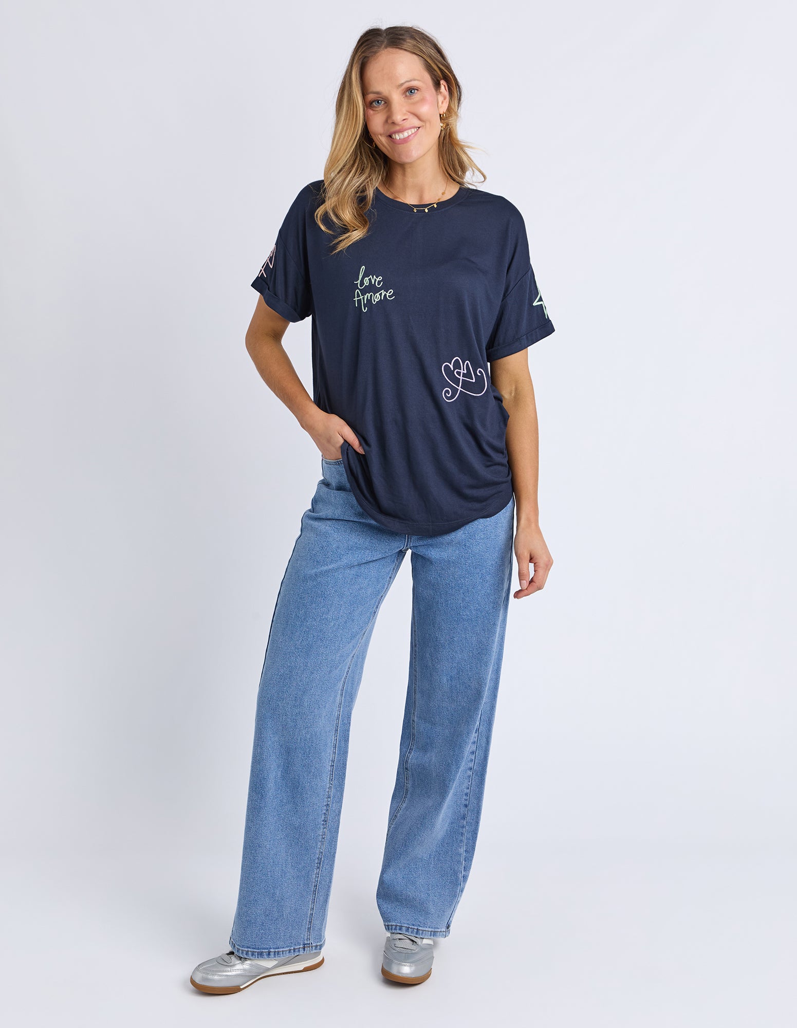 Noor Tee Navy