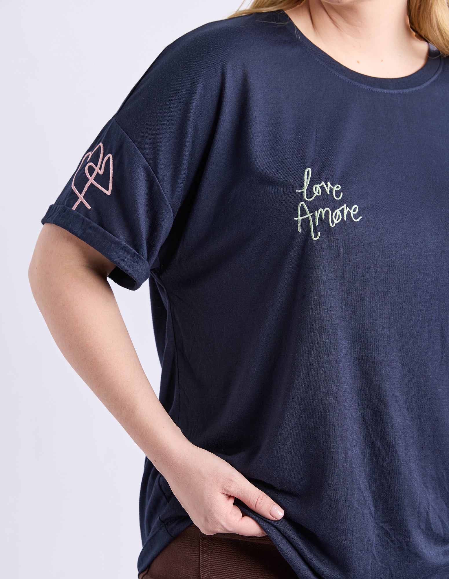 Noor Tee Navy