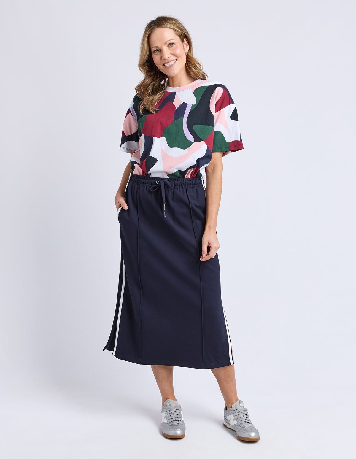 8178075.NAVY_2_1776054869000