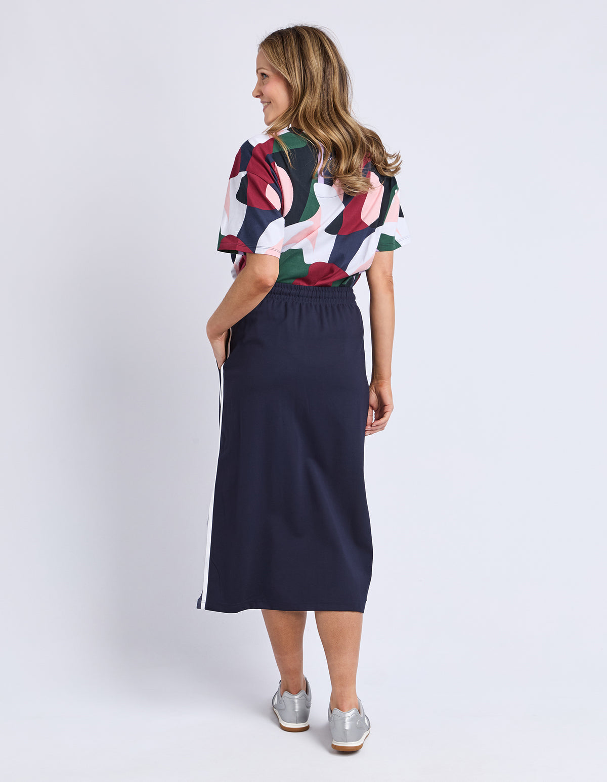 8178075.NAVY_3_1776054869000