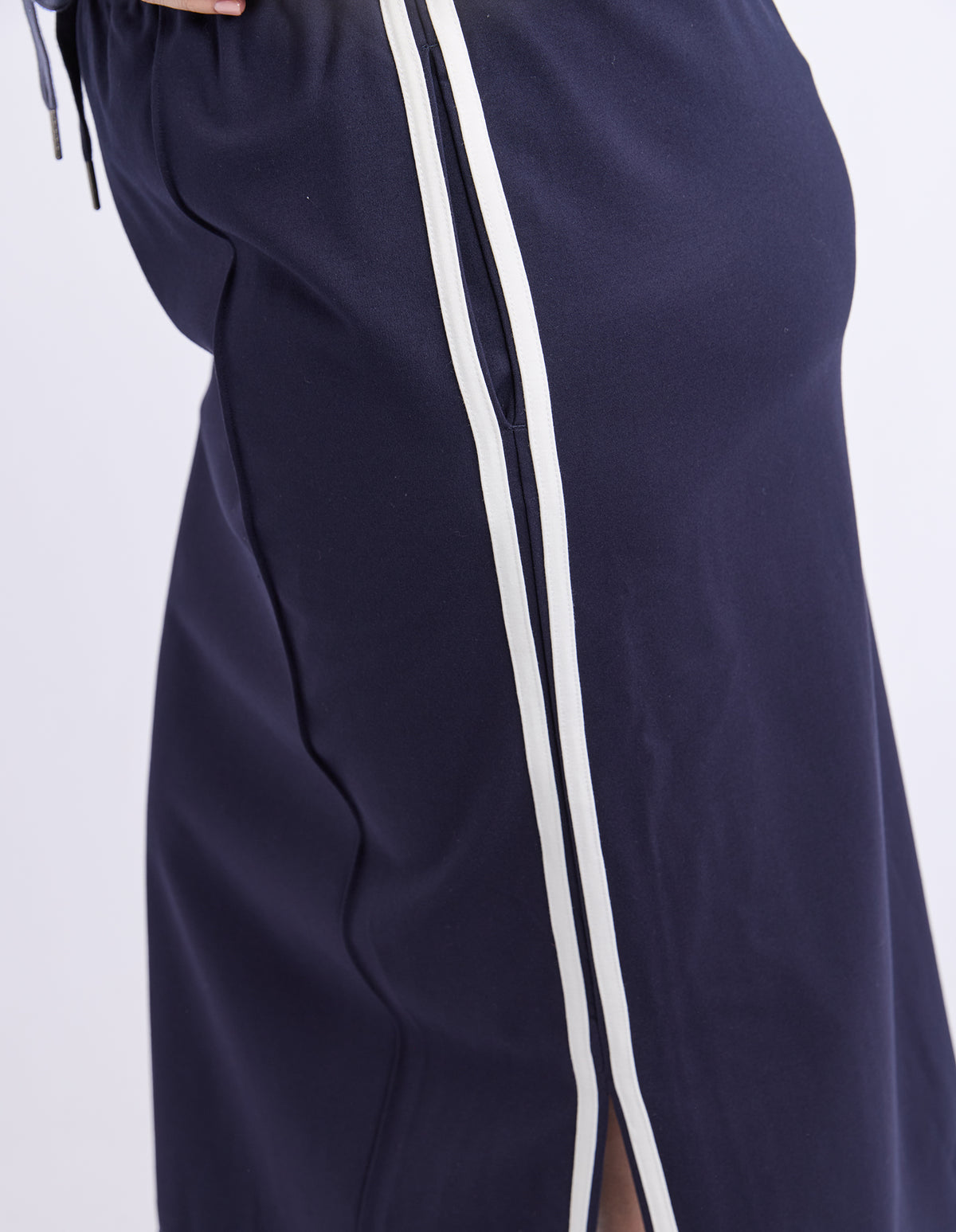 8178075.NAVY_5_C_1778199957000
