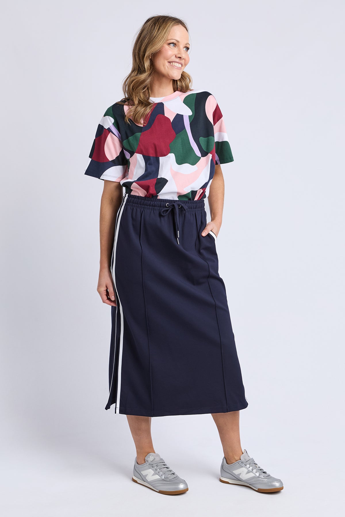 8178075.NAVY_6_1776054870000