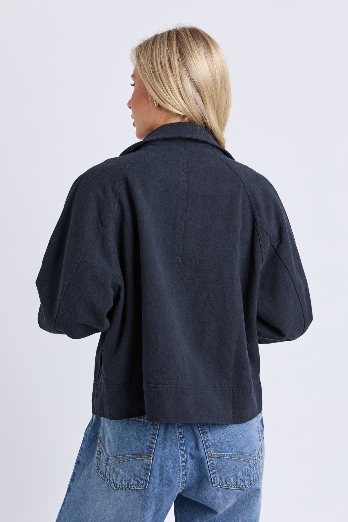 8188006.NAVY_3_1782781871000