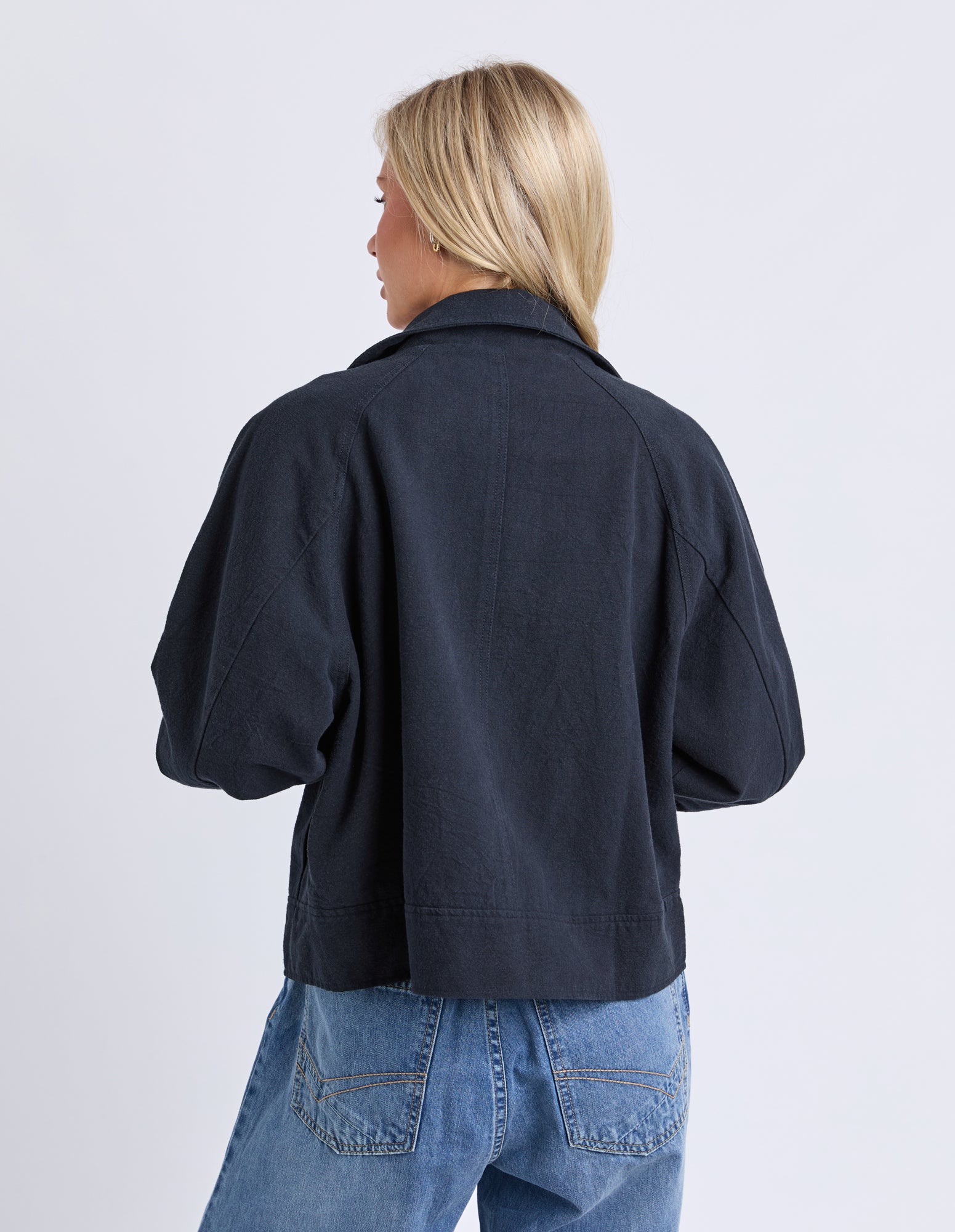 8188006.NAVY_3_1782781871000