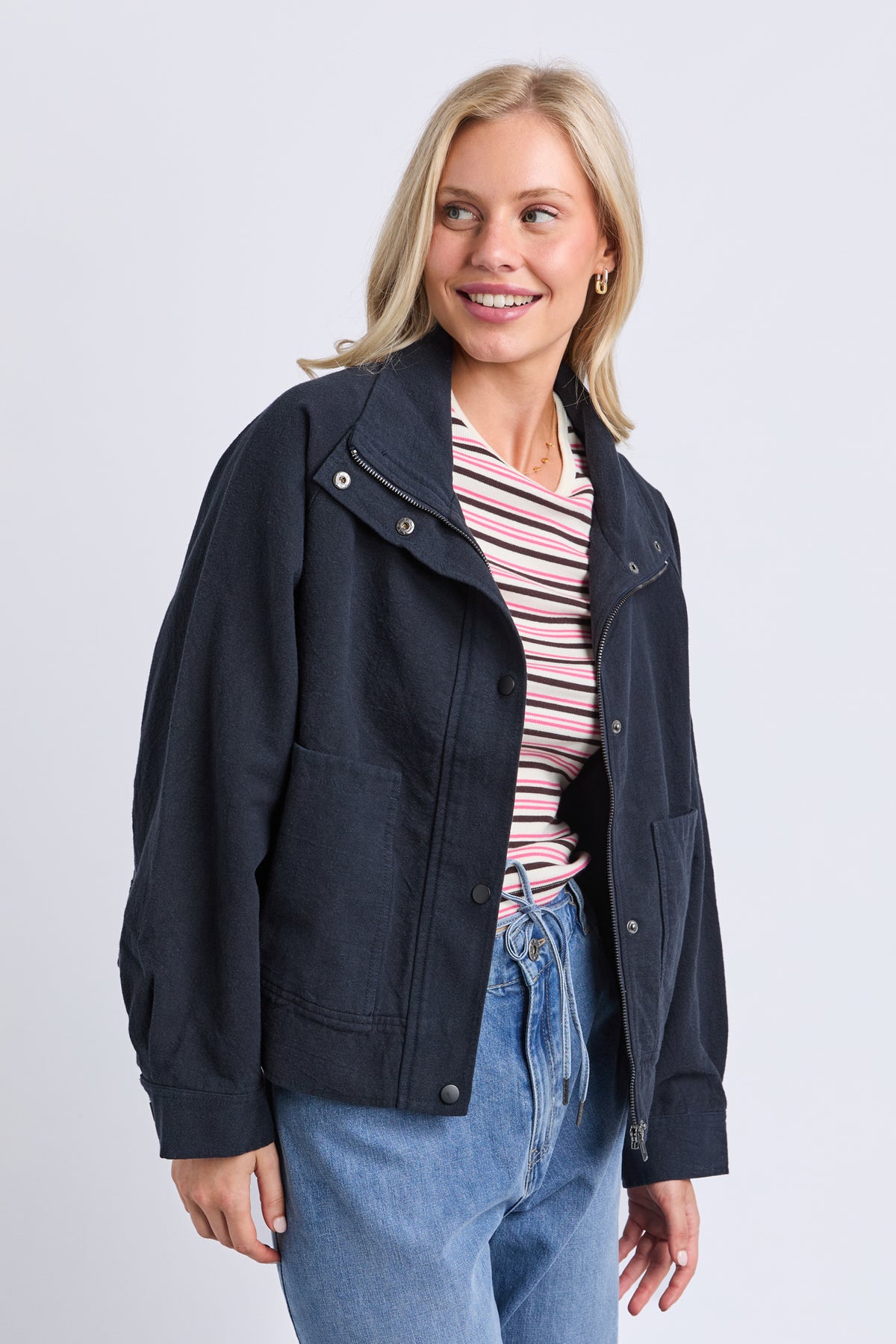 8188006.NAVY_4_1782781870000