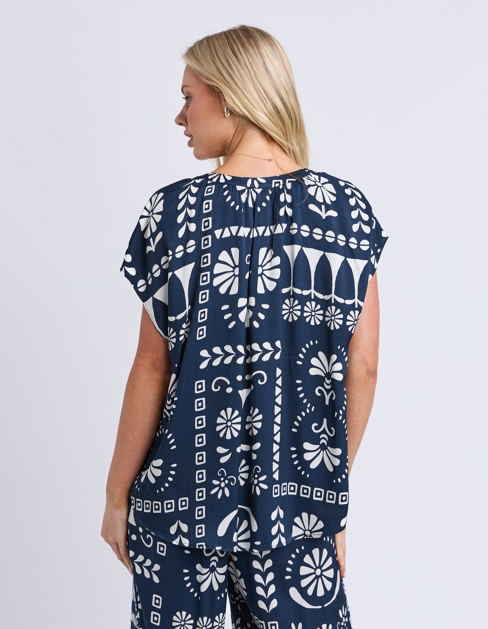 8188010.NAVY_3_1782781700000