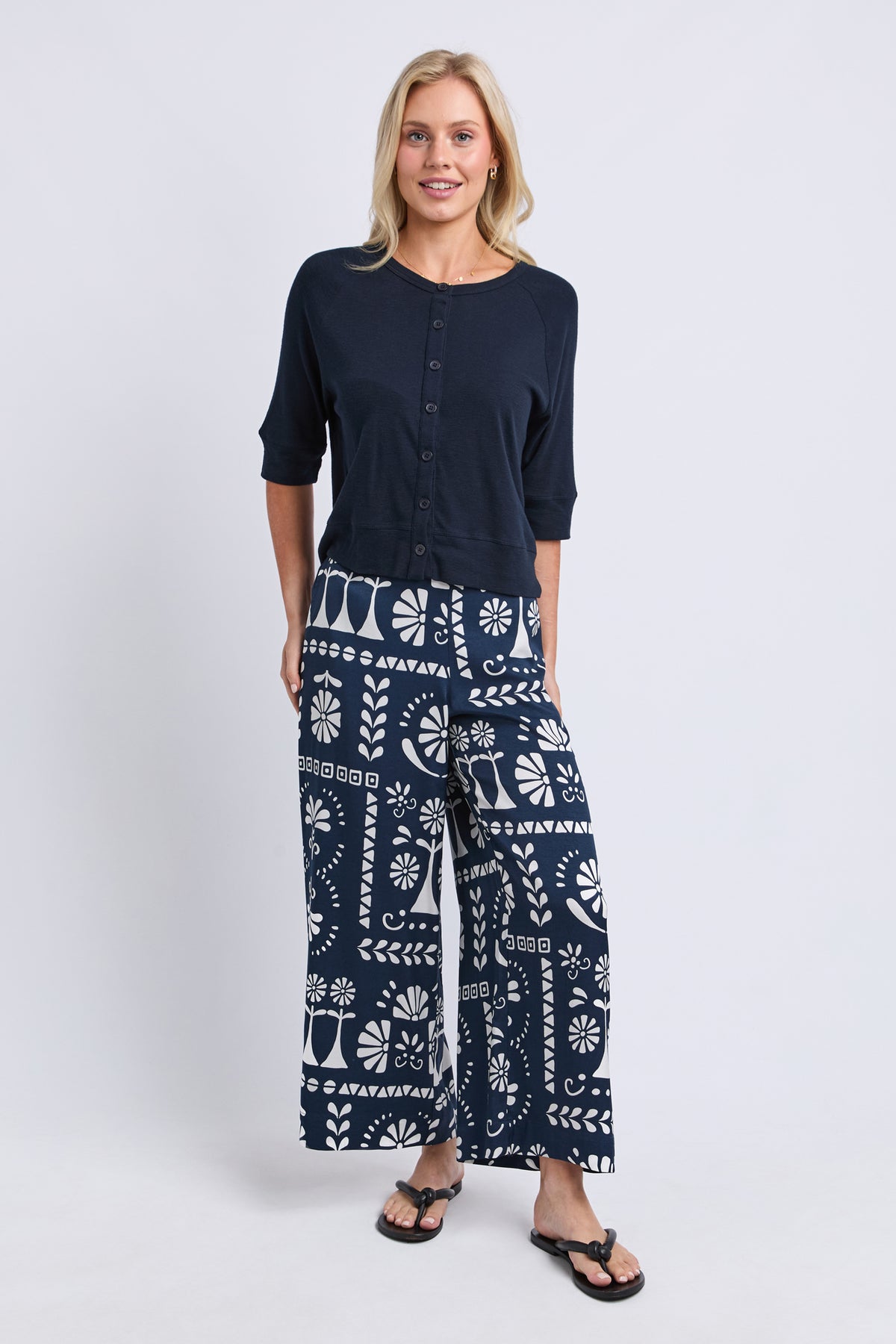 8188011.NAVY_2_1782781761000