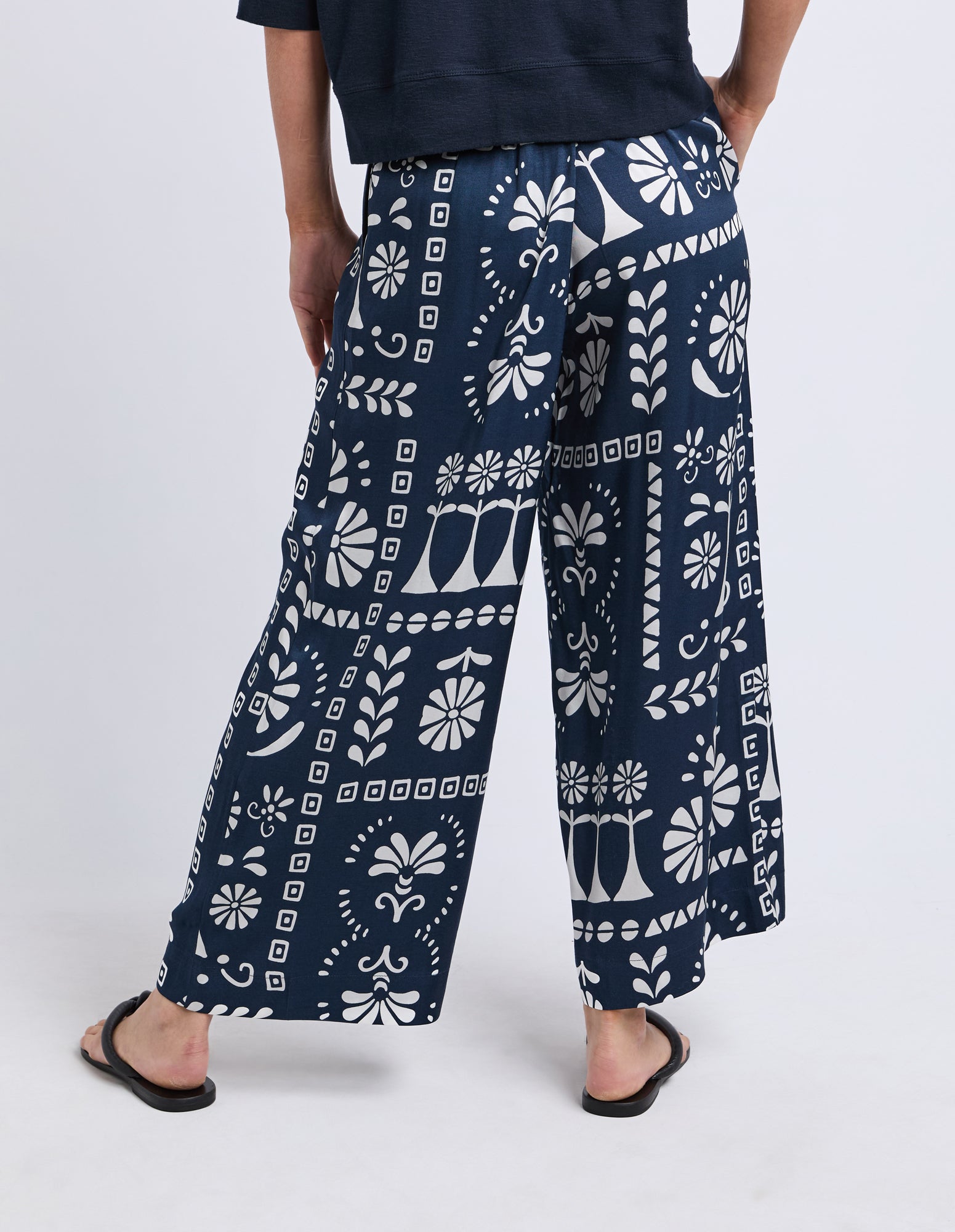 8188011.NAVY_3_1782781761000