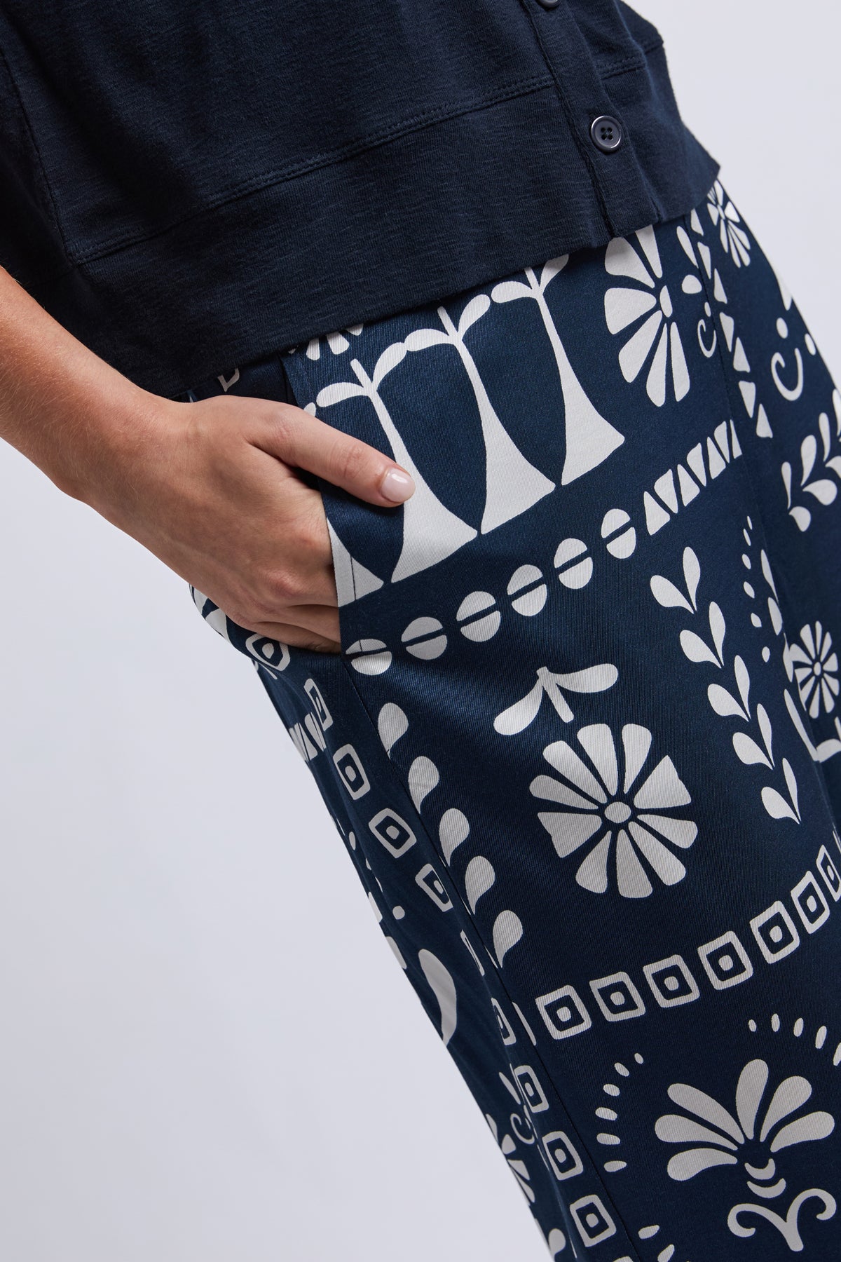 8188011.NAVY_5_1782781763000