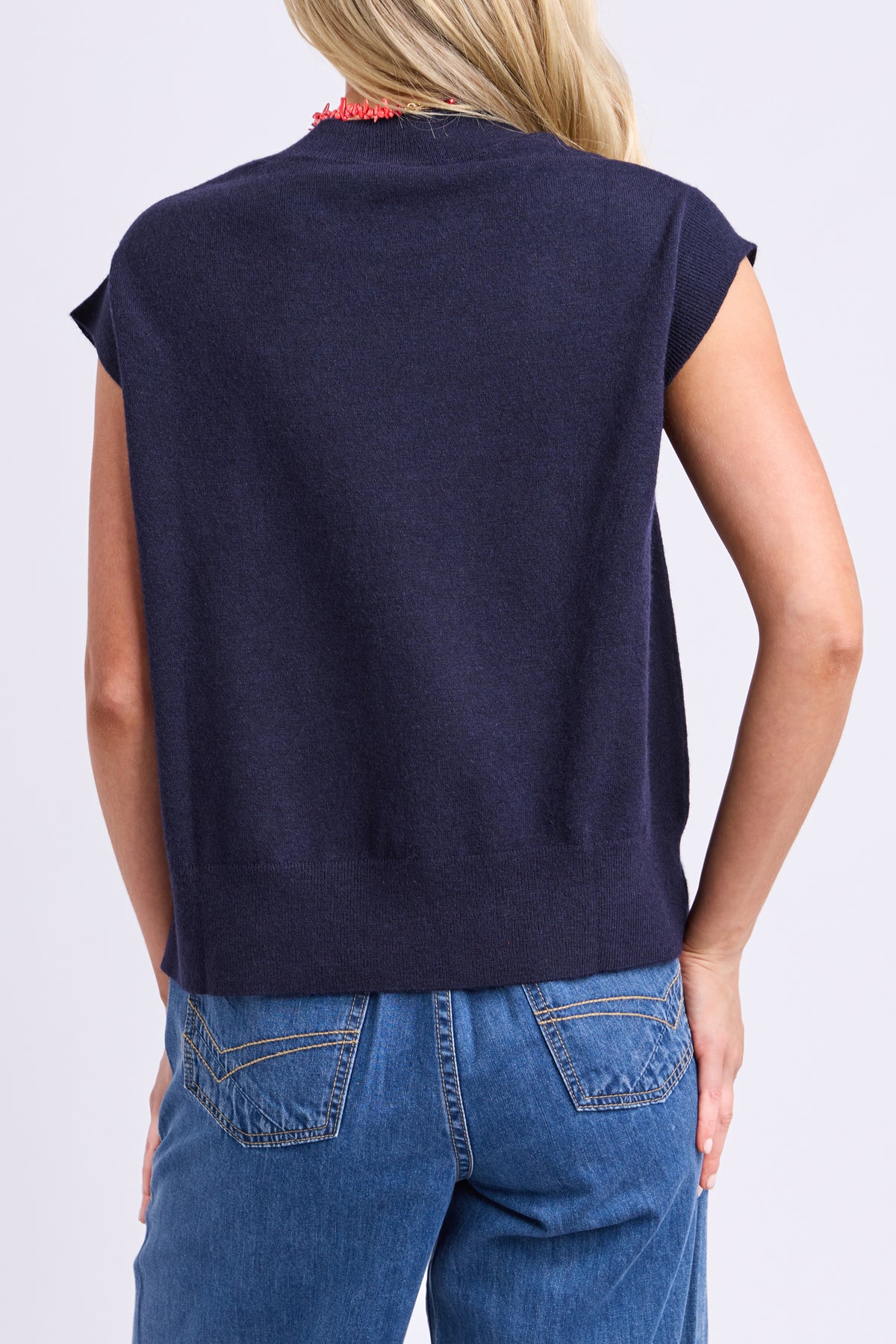 8188023.NAVY_3_1782781713000