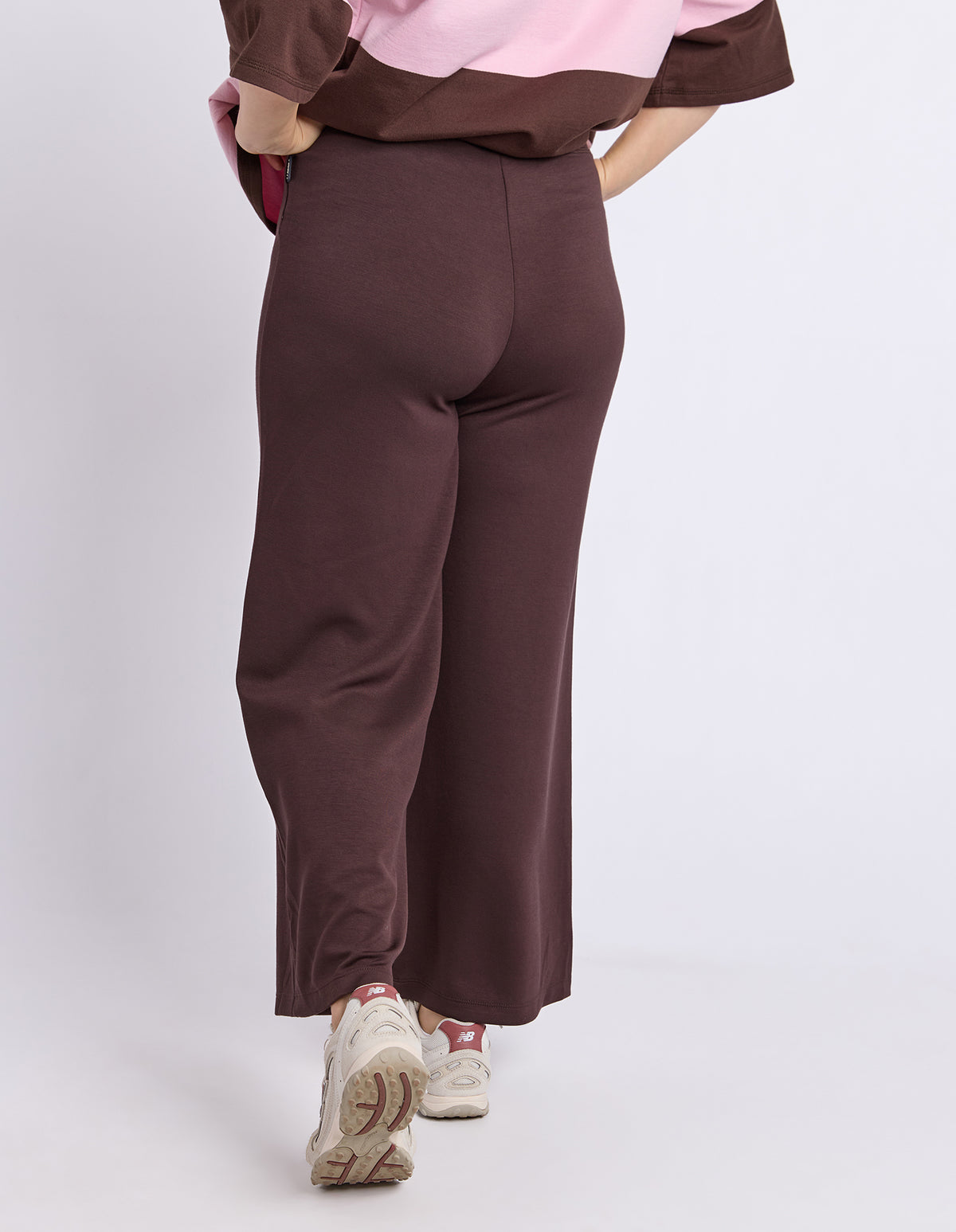 Freedom Boot Pant Cropped Chocolate