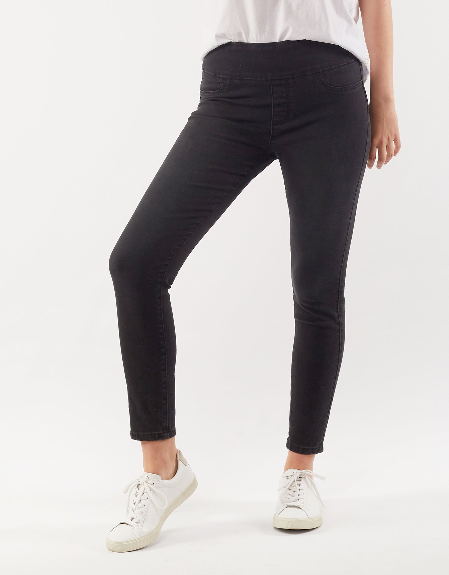 Lenny Stretch Washed Black