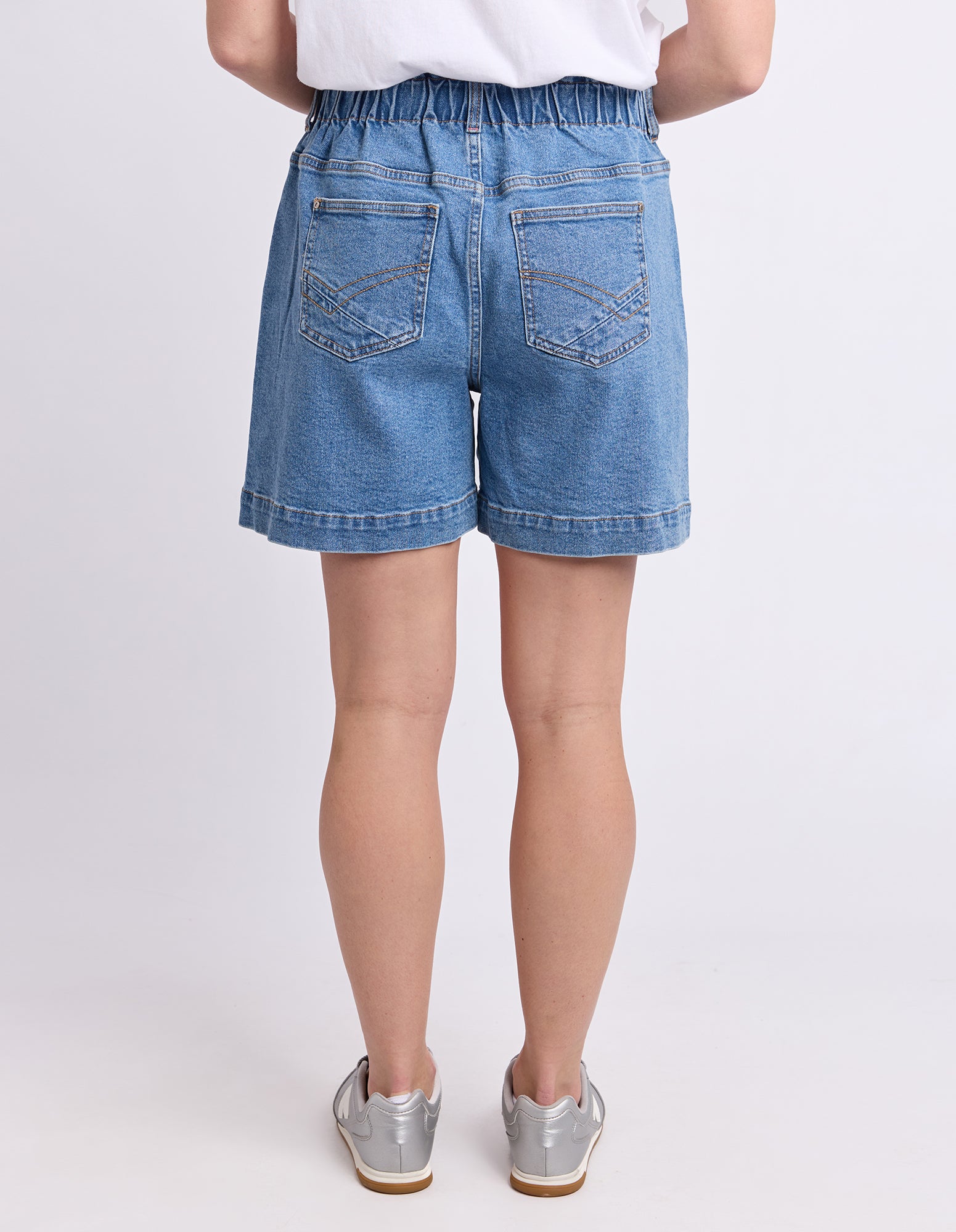 Atlas Denim Short Mid Blue Wash