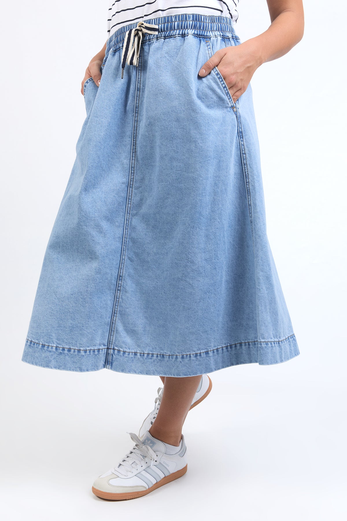 Greta Denim Skirt Light Blue Wash – Elm Lifestyle