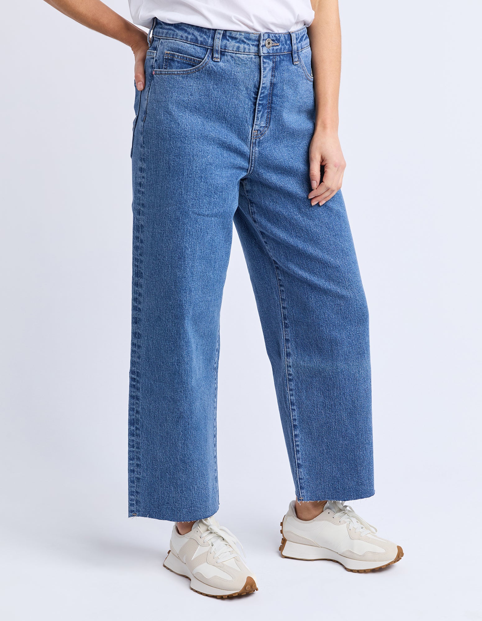 Sylvie Wide Leg Jean Blue