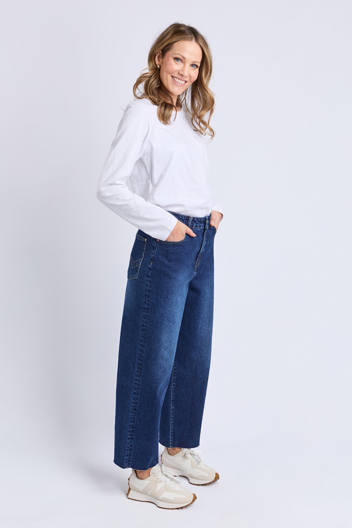 Sylvie Wide Leg Jean Dark Blue Wash