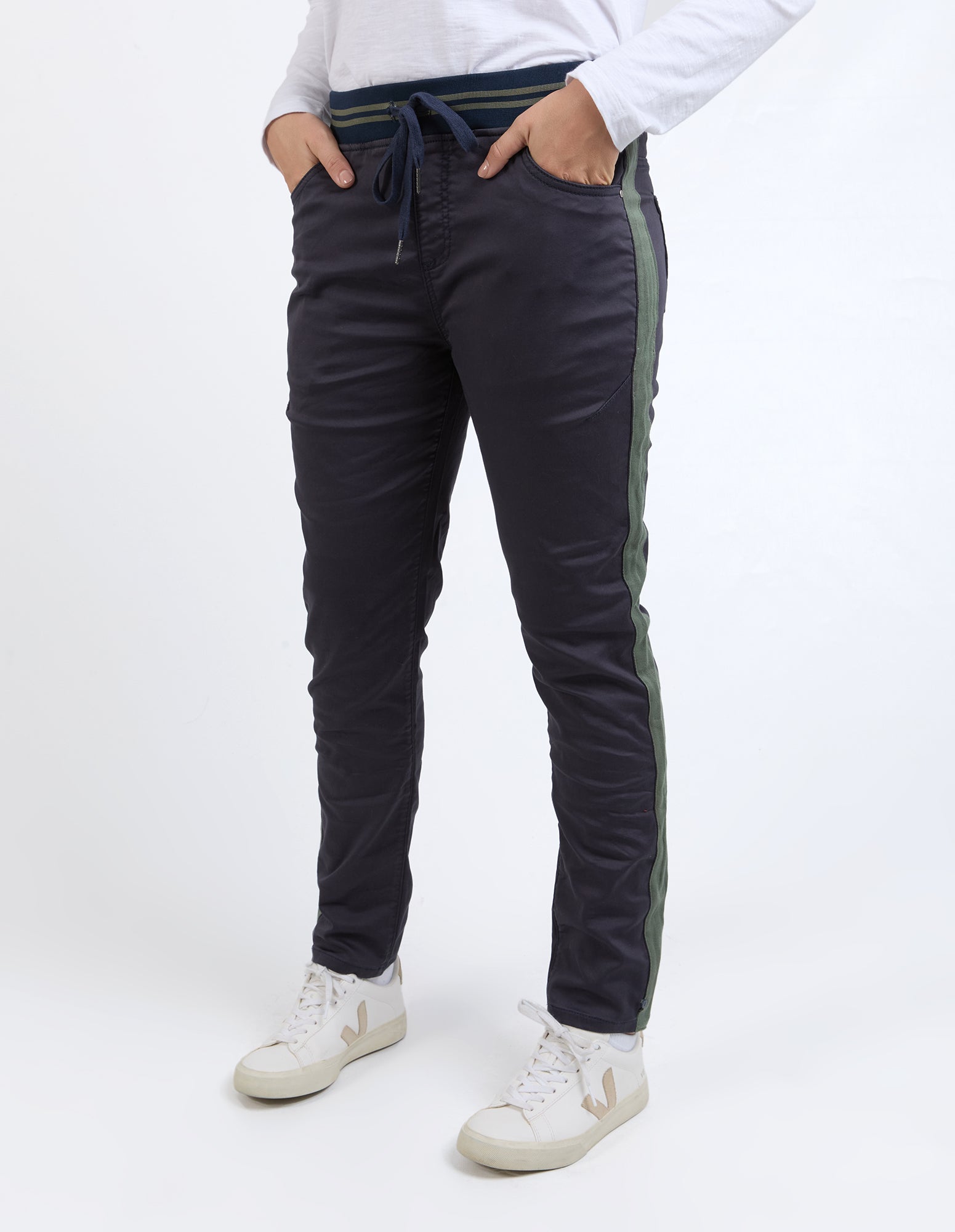 81D1471.NAVY_1_1743025233000